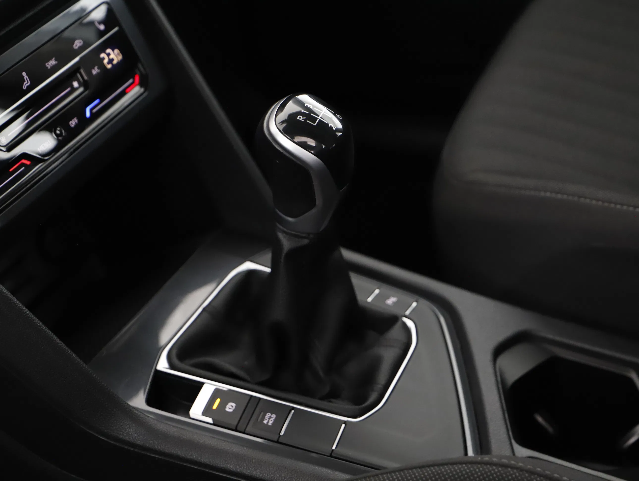 VW Tiguan Allspace 1.5 TSI ACT Life | Bild 17 von 21