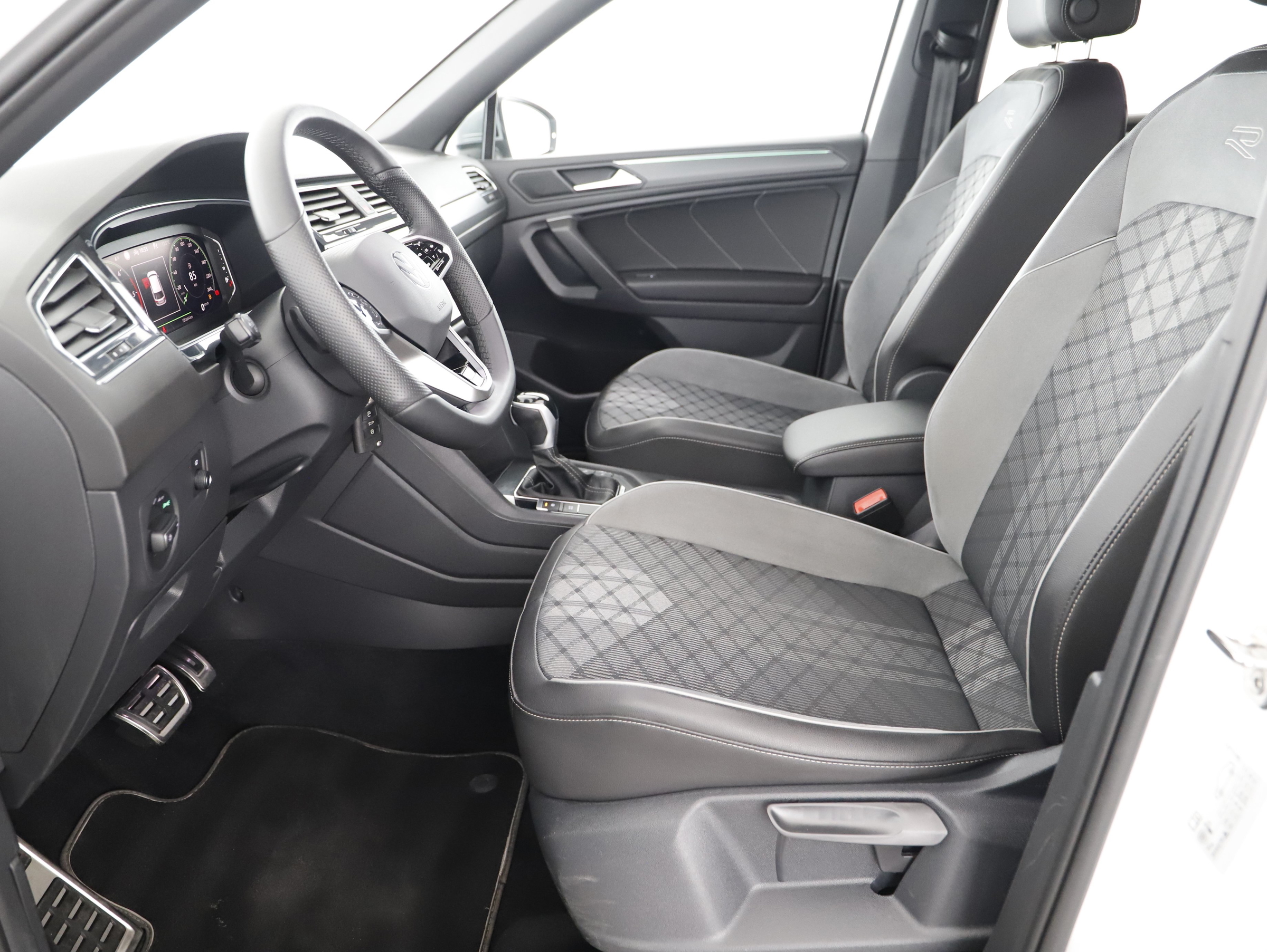 Bild eines VW Tiguan Allspace 2.0 TDI 4Motion R-Line