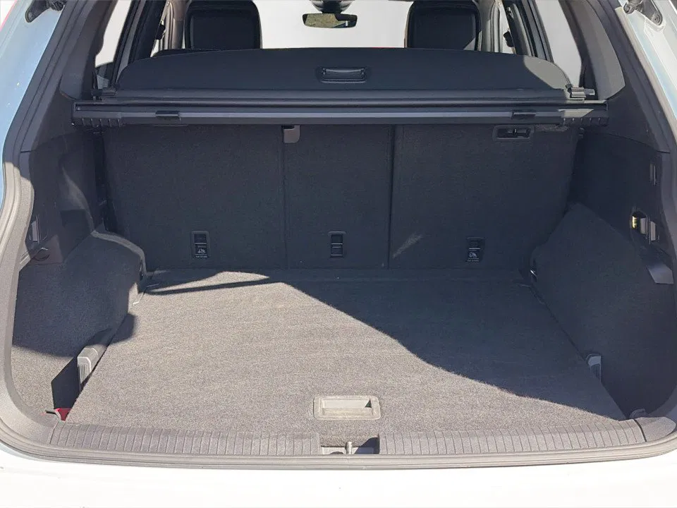 VW Tiguan Allspace 2.0 TDI 4Motion R-Line | Bild 14 von 23