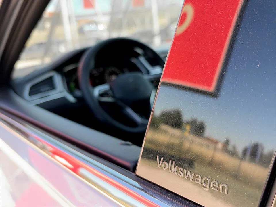 VW Tiguan Allspace 2.0 TDI 4Motion R-Line | Bild 17 von 23