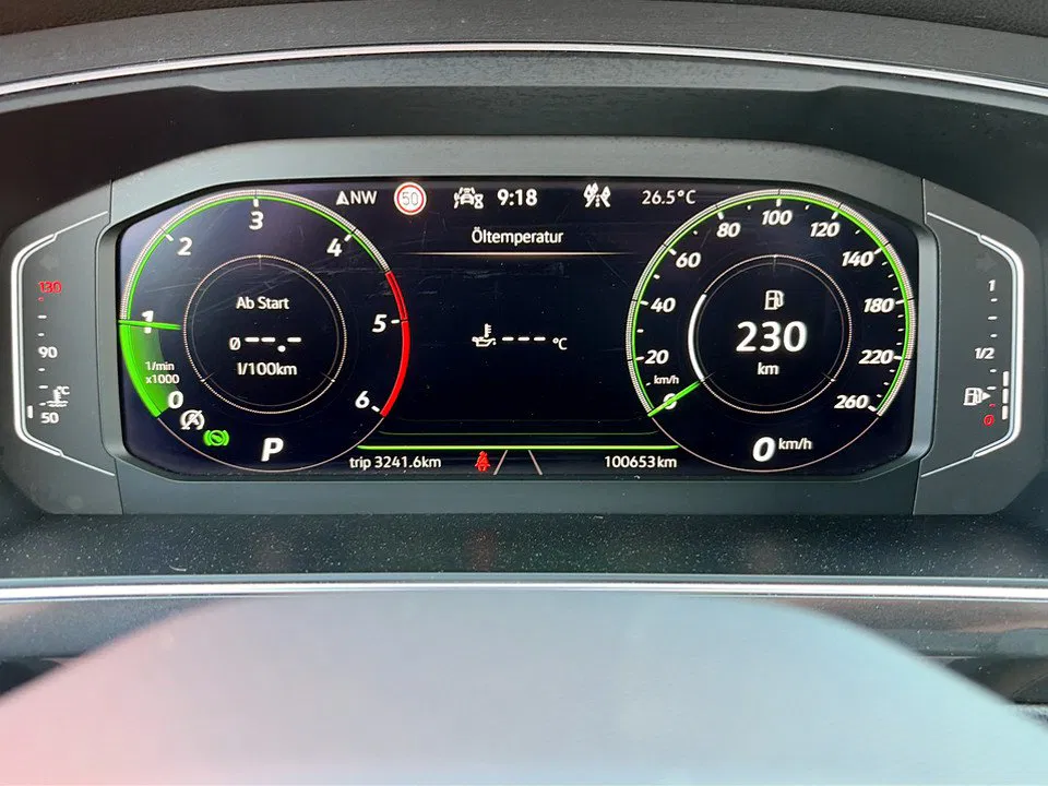 VW Tiguan Allspace 2.0 TDI 4Motion R-Line | Bild 19 von 23