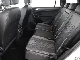 VW Tiguan Allspace 2.0 TDI 4Motion R-Line | Thumbnail 2 von 24