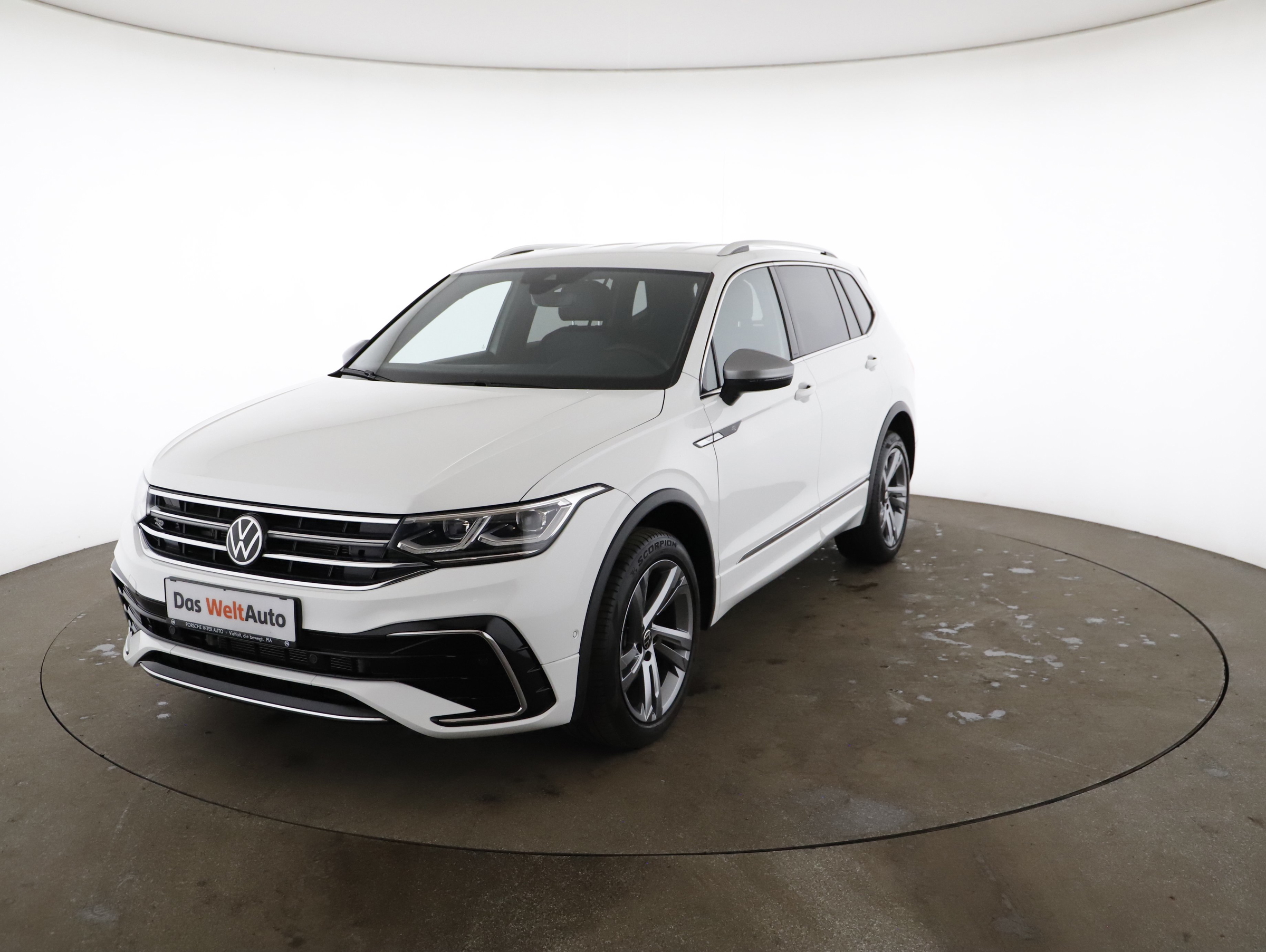 VW Tiguan Allspace 2.0 TDI 4Motion R-Line | Bild 21 von 24