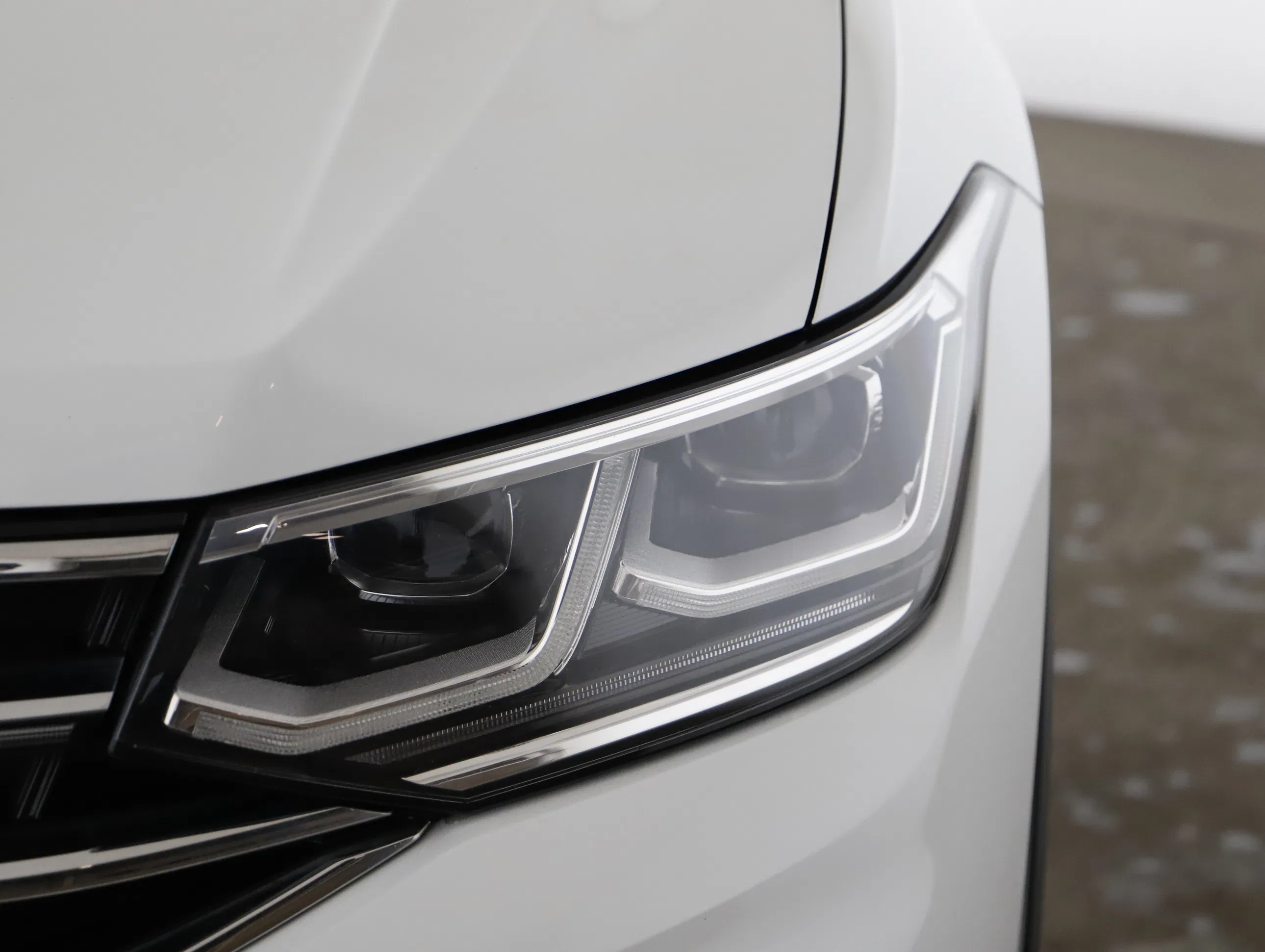 VW Tiguan Allspace 2.0 TDI 4Motion R-Line | Bild 22 von 24