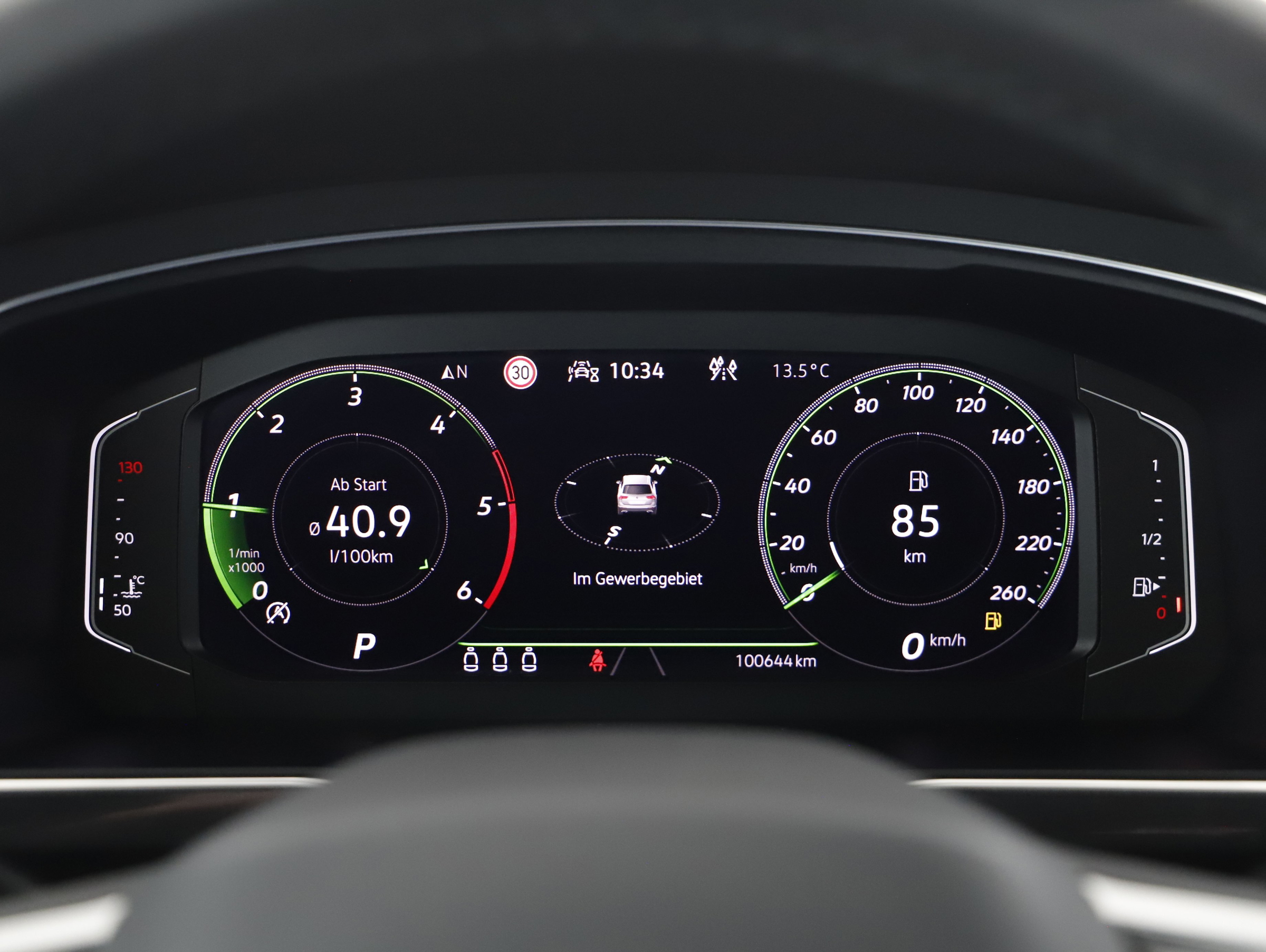 VW Tiguan Allspace 2.0 TDI 4Motion R-Line | Bild 6 von 24