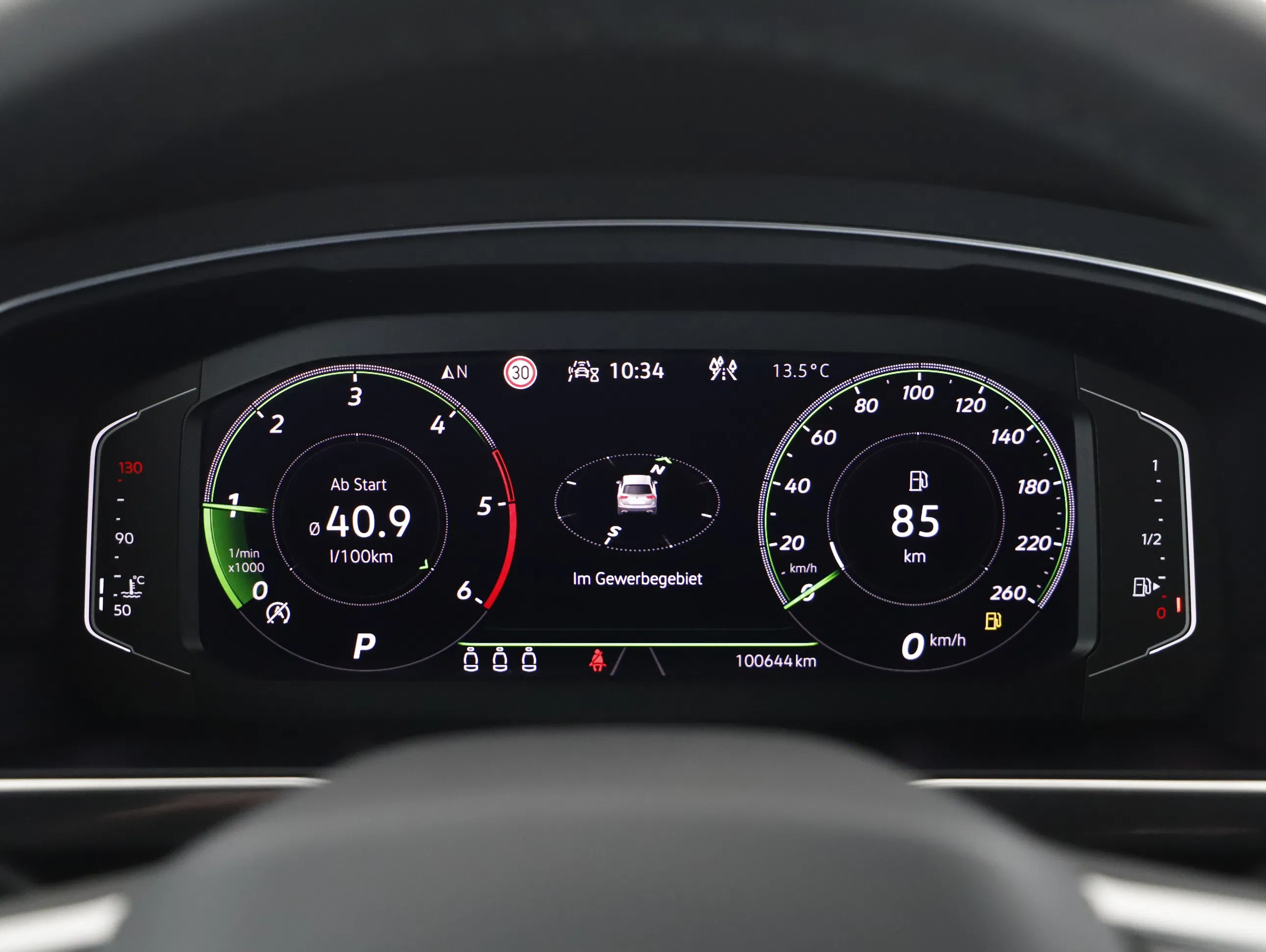 VW Tiguan Allspace 2.0 TDI 4Motion R-Line | Bild 6 von 24