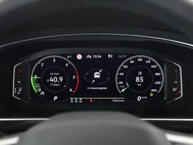 VW Tiguan Allspace 2.0 TDI 4Motion R-Line | Thumbnail 6 von 24