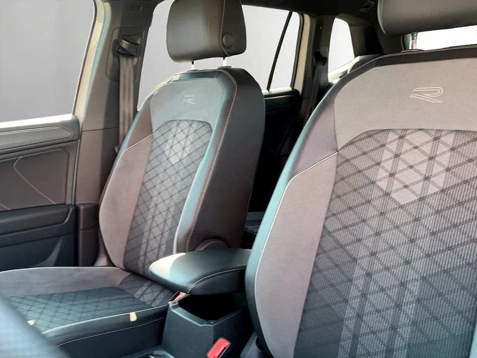 VW Tiguan Allspace 2.0 TDI 4Motion R-Line | Bild 8 von 23