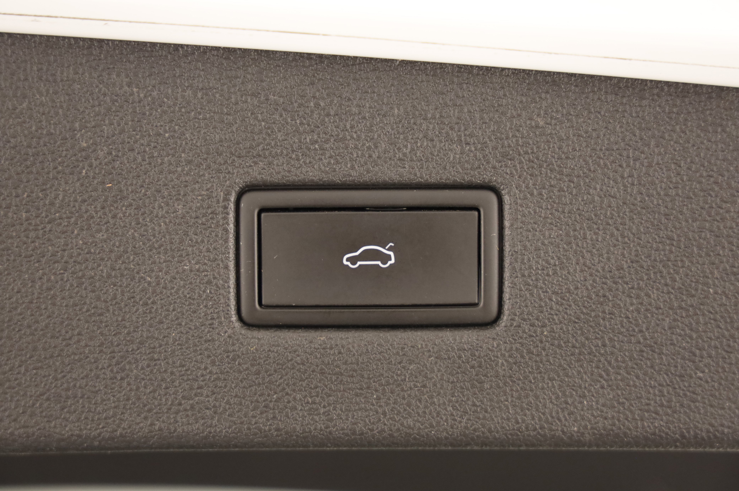 VW Tiguan Allspace 2.0 TDI 4Motion Life | Bild 16 von 31