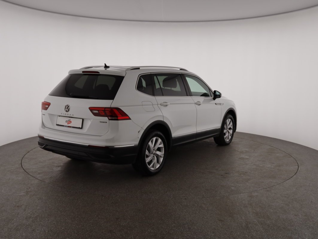 VW Tiguan Allspace 2.0 TDI 4Motion Life | Bild 3 von 31