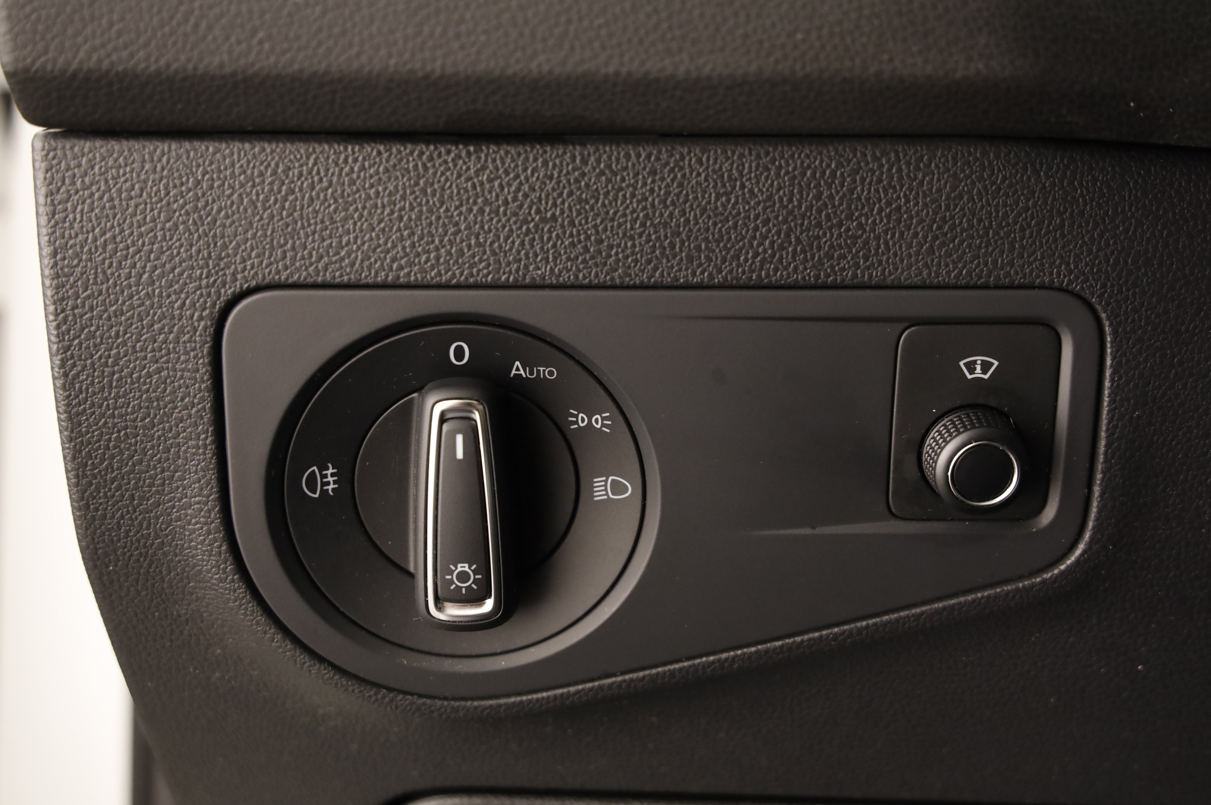 VW Tiguan Allspace 2.0 TDI 4Motion Life | Bild 20 von 31