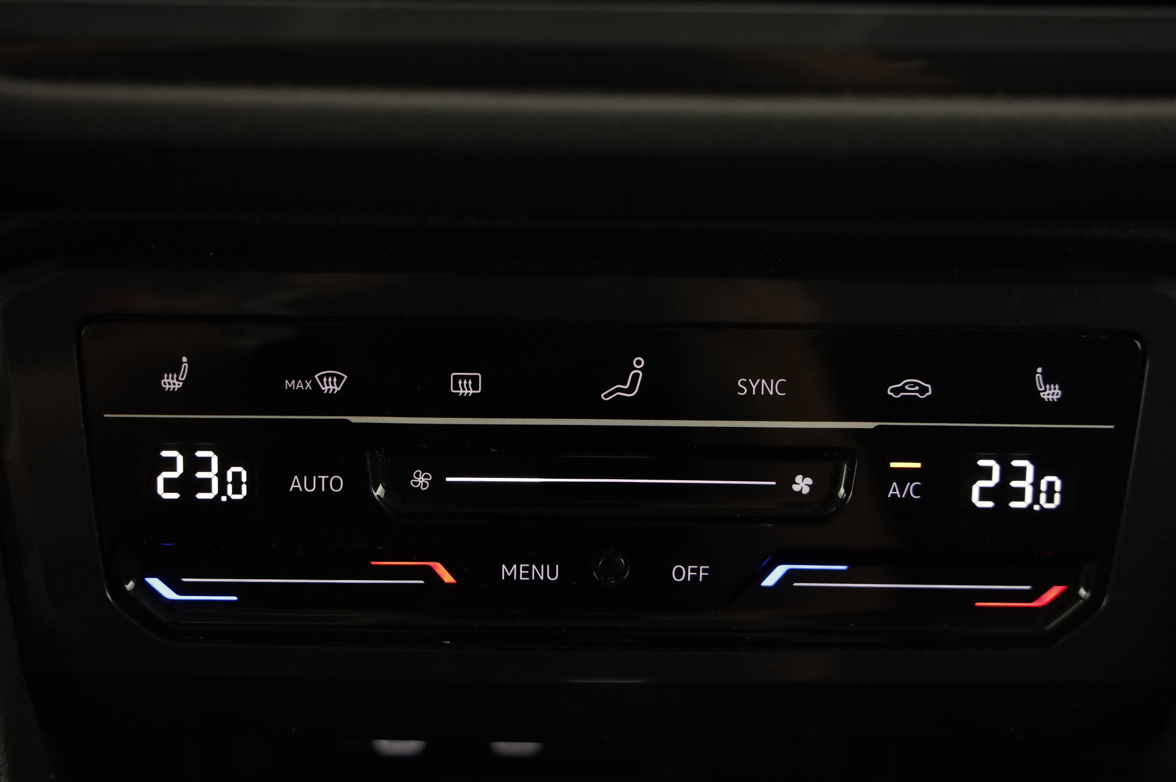 VW Tiguan Allspace 2.0 TDI 4Motion Life | Bild 22 von 31