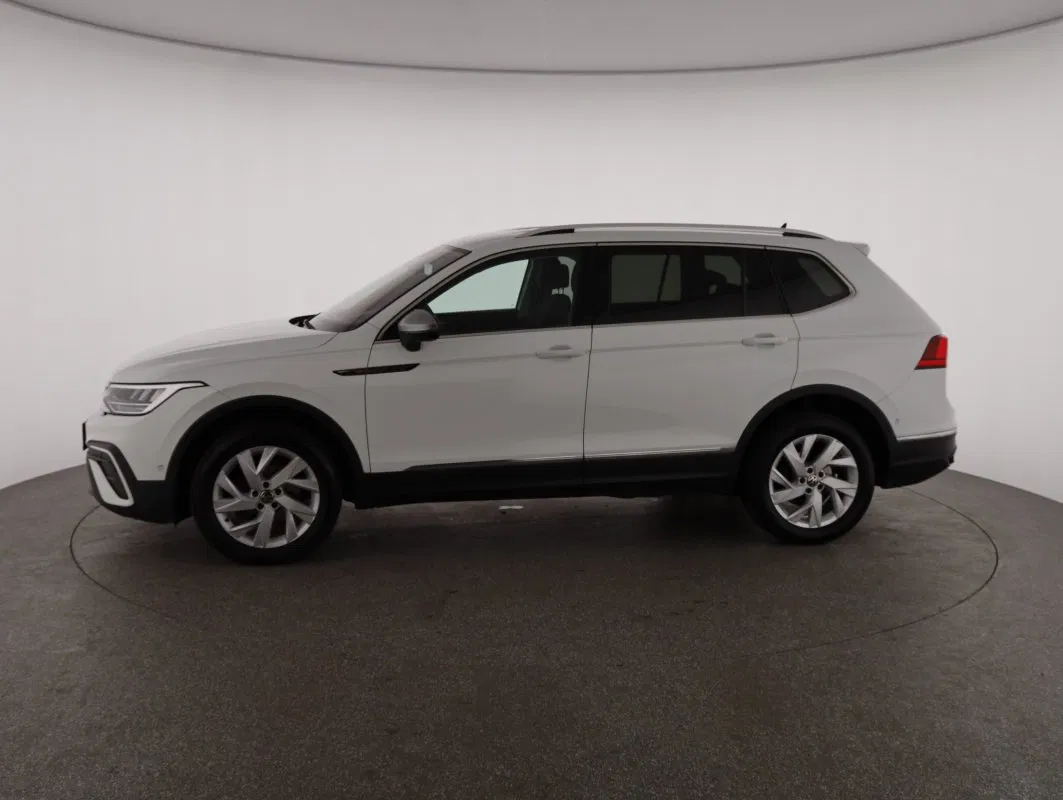 VW Tiguan Allspace 2.0 TDI 4Motion Life | Bild 30 von 31