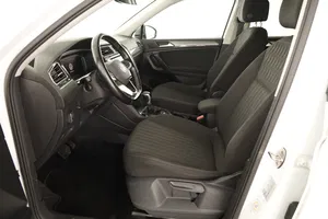 VW Tiguan Allspace 2.0 TDI 4Motion Life | Thumbnail 7 von 31