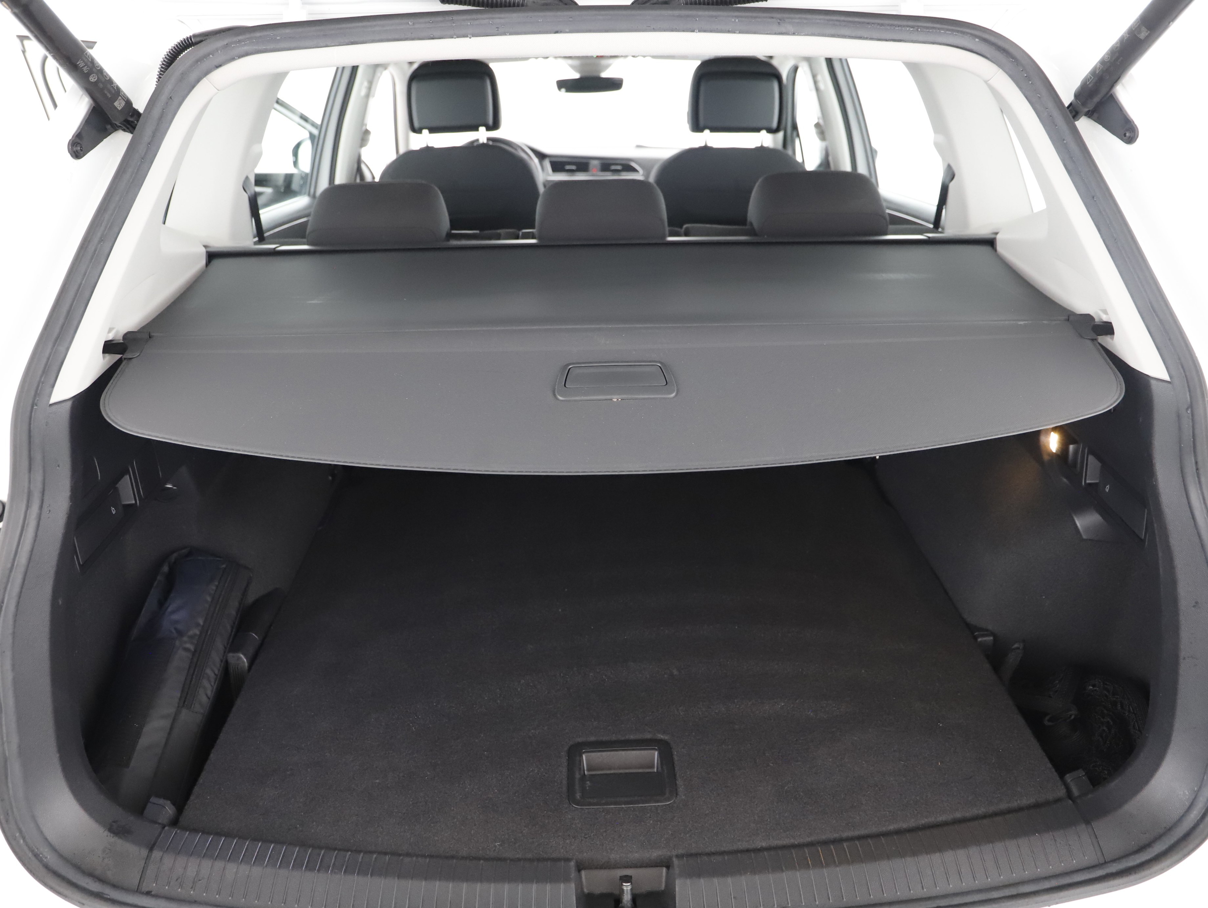 VW Tiguan Allspace 2.0 TDI  Life | Bild 12 von 30