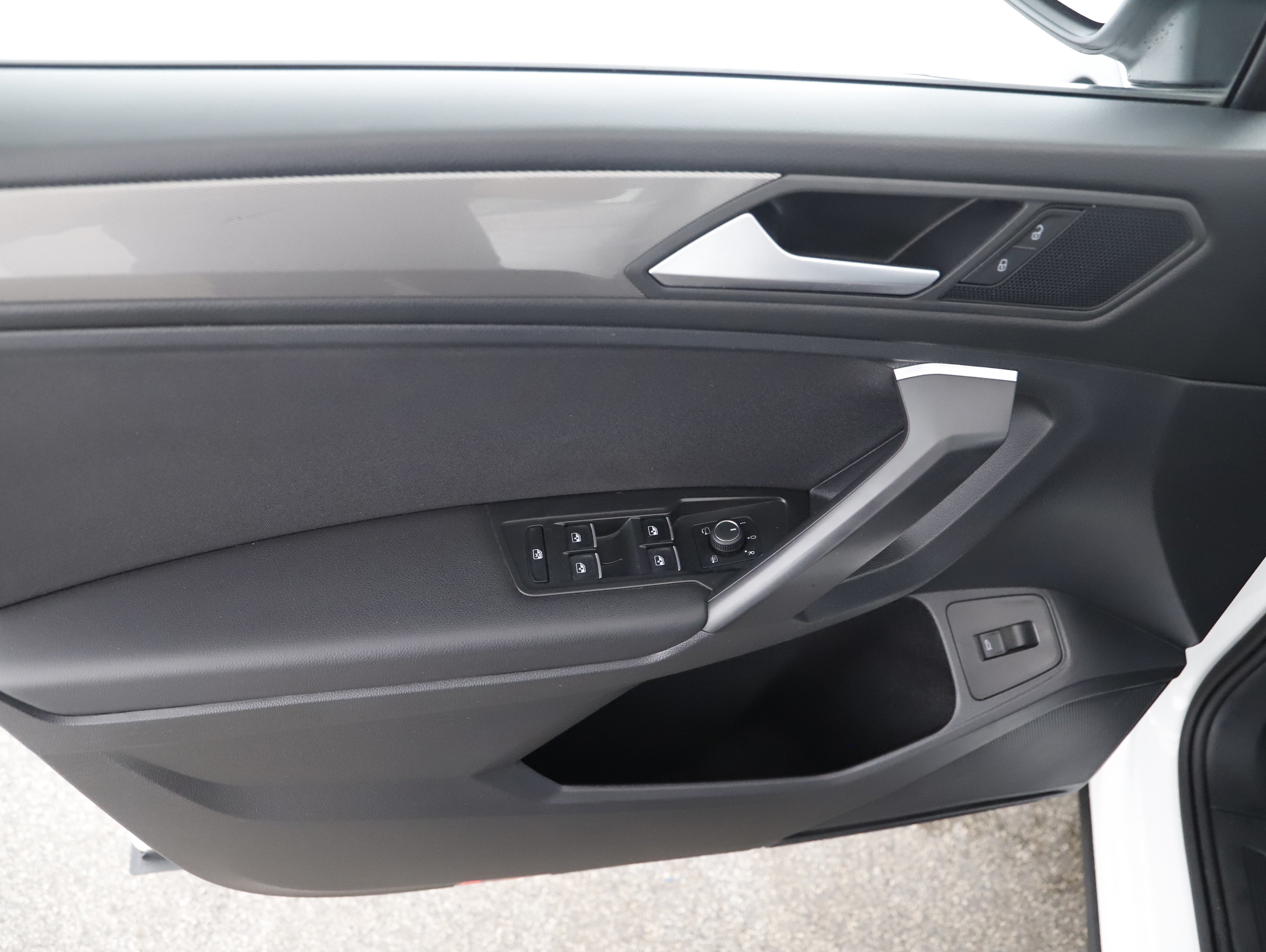 VW Tiguan Allspace 2.0 TDI  Life | Bild 17 von 30