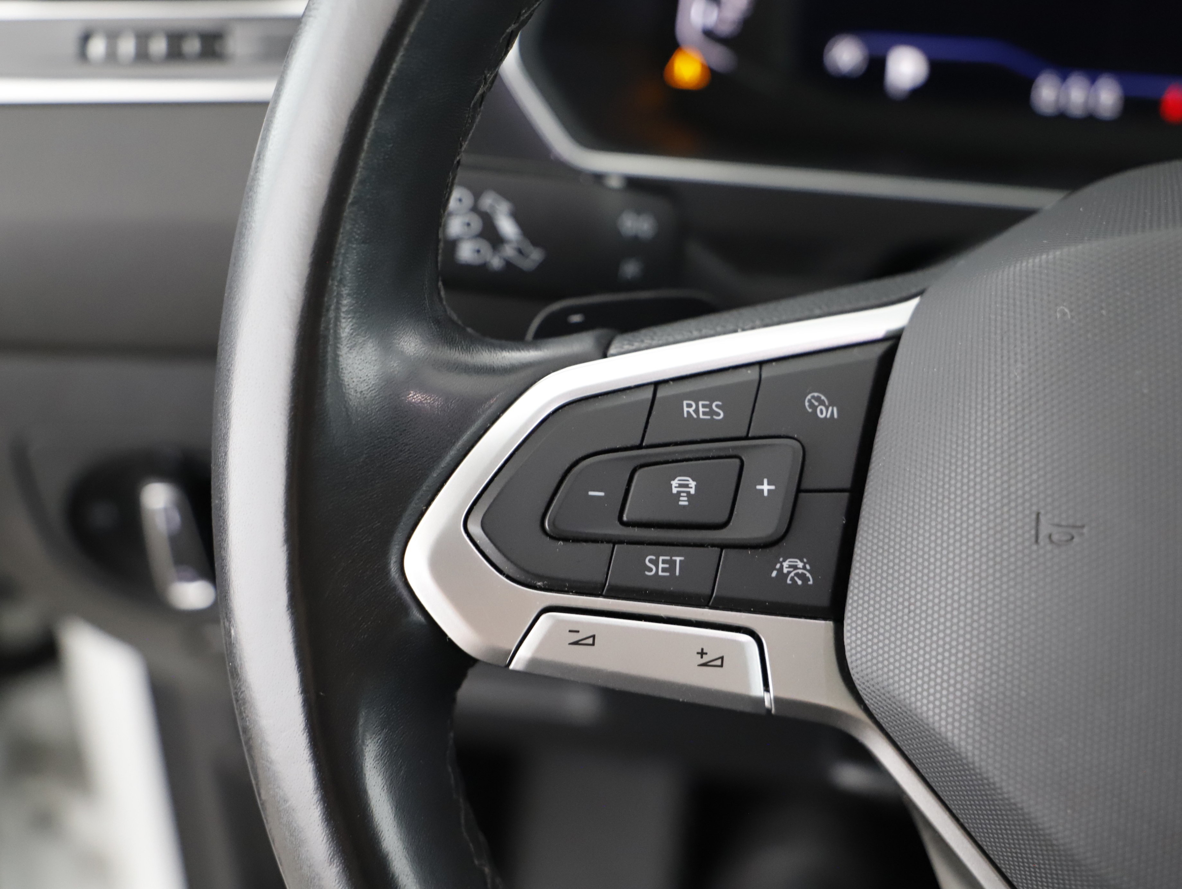 VW Tiguan Allspace 2.0 TDI  Life | Bild 30 von 30