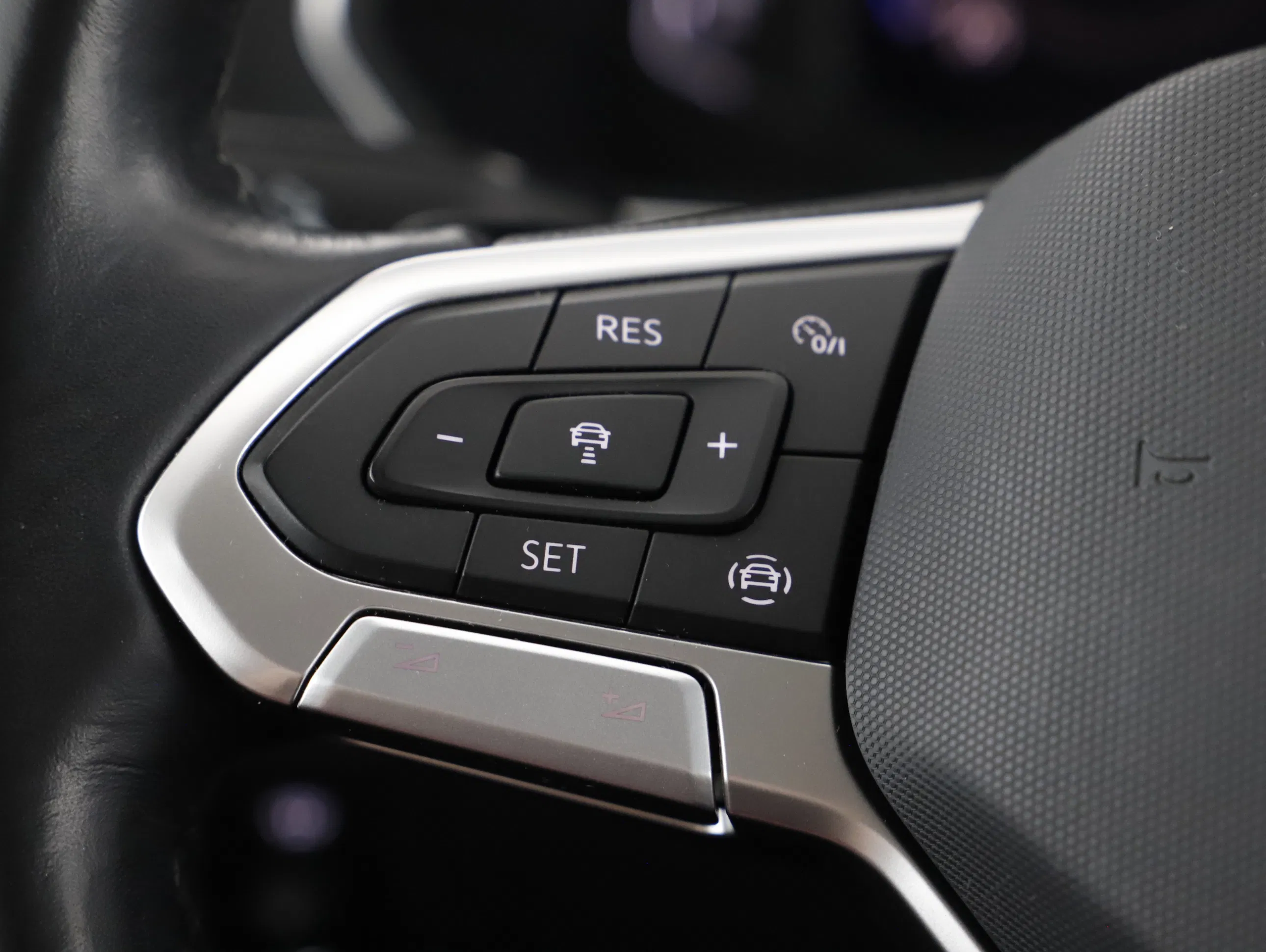 VW Tiguan Allsp 2.0 TDI Life DSG 7-SITZE | Bild 11 von 24