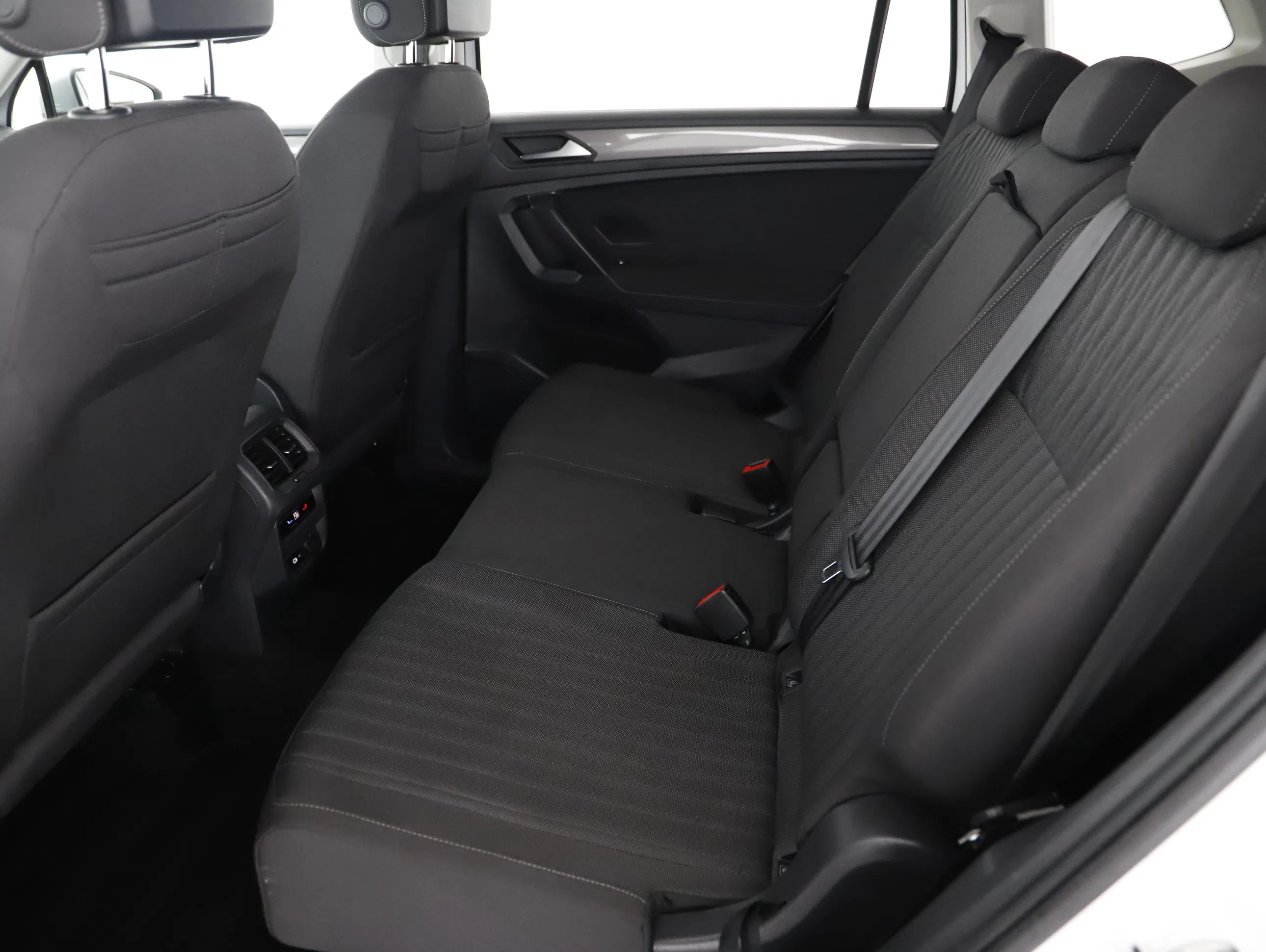 VW Tiguan Allsp 2.0 TDI Life DSG 7-SITZE | Bild 2 von 24