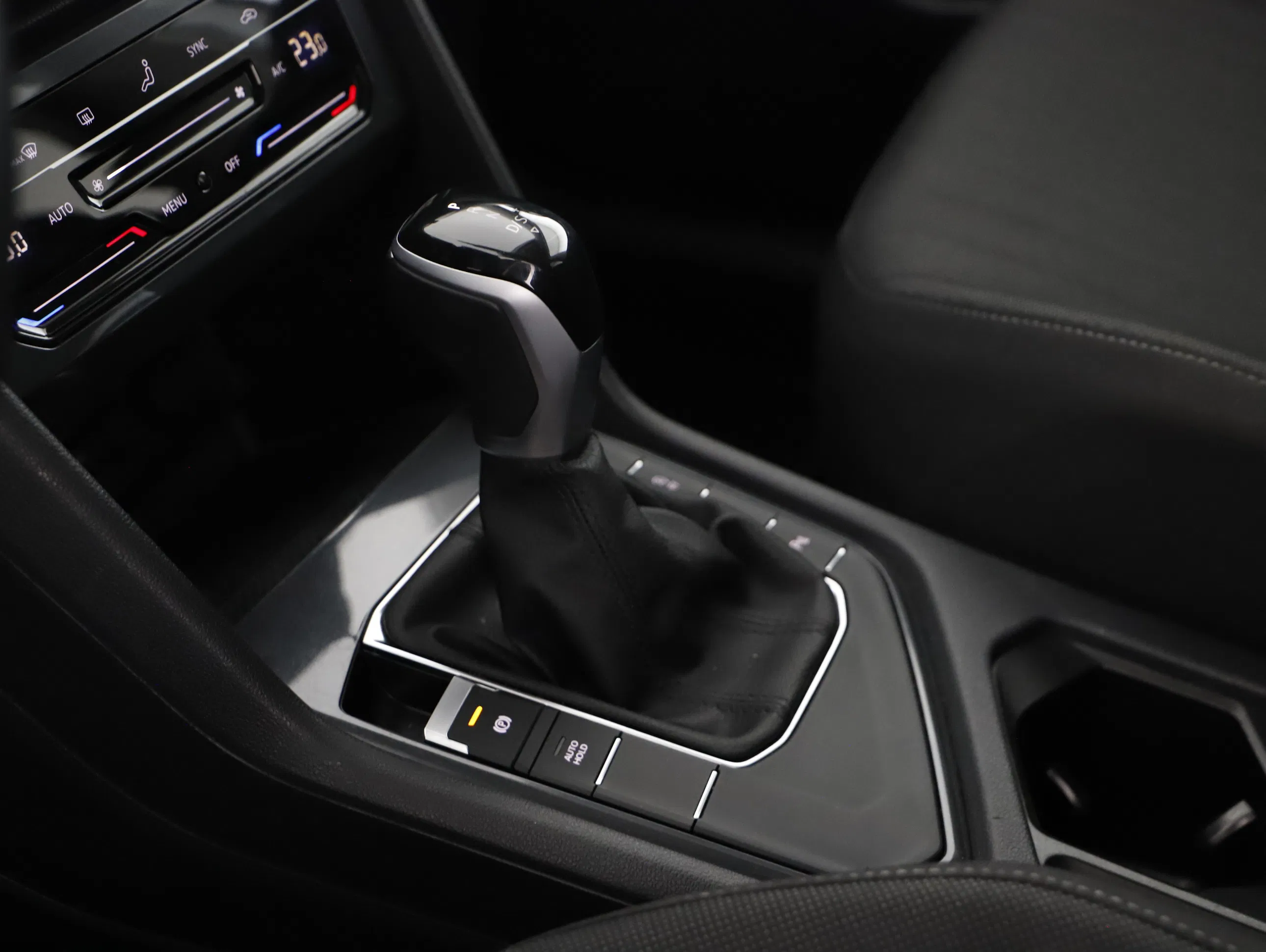 VW Tiguan Allsp 2.0 TDI Life DSG 7-SITZE | Bild 5 von 24