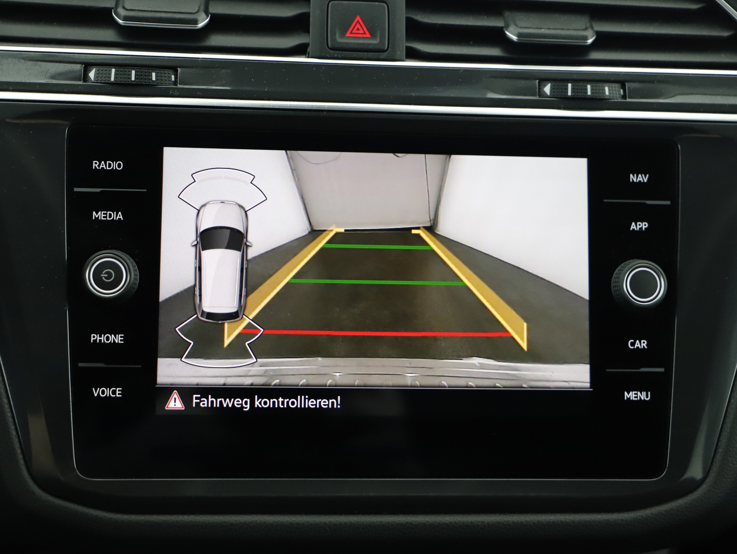 VW Tiguan Allsp 2.0 TDI Life DSG 7-SITZE | Bild 9 von 24