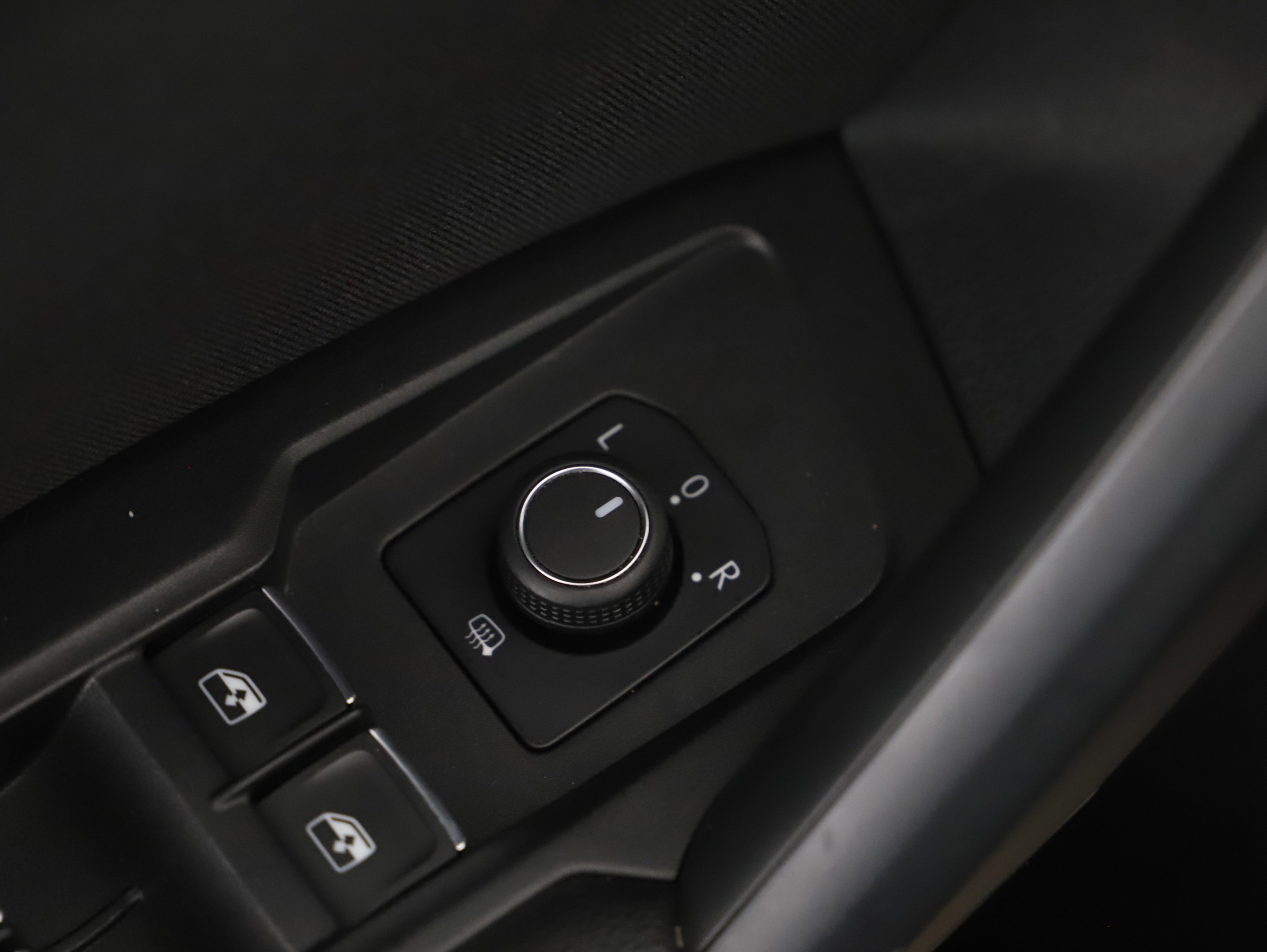 VW Tiguan 2.0 TDI BMT Elegance | Bild 12 von 24