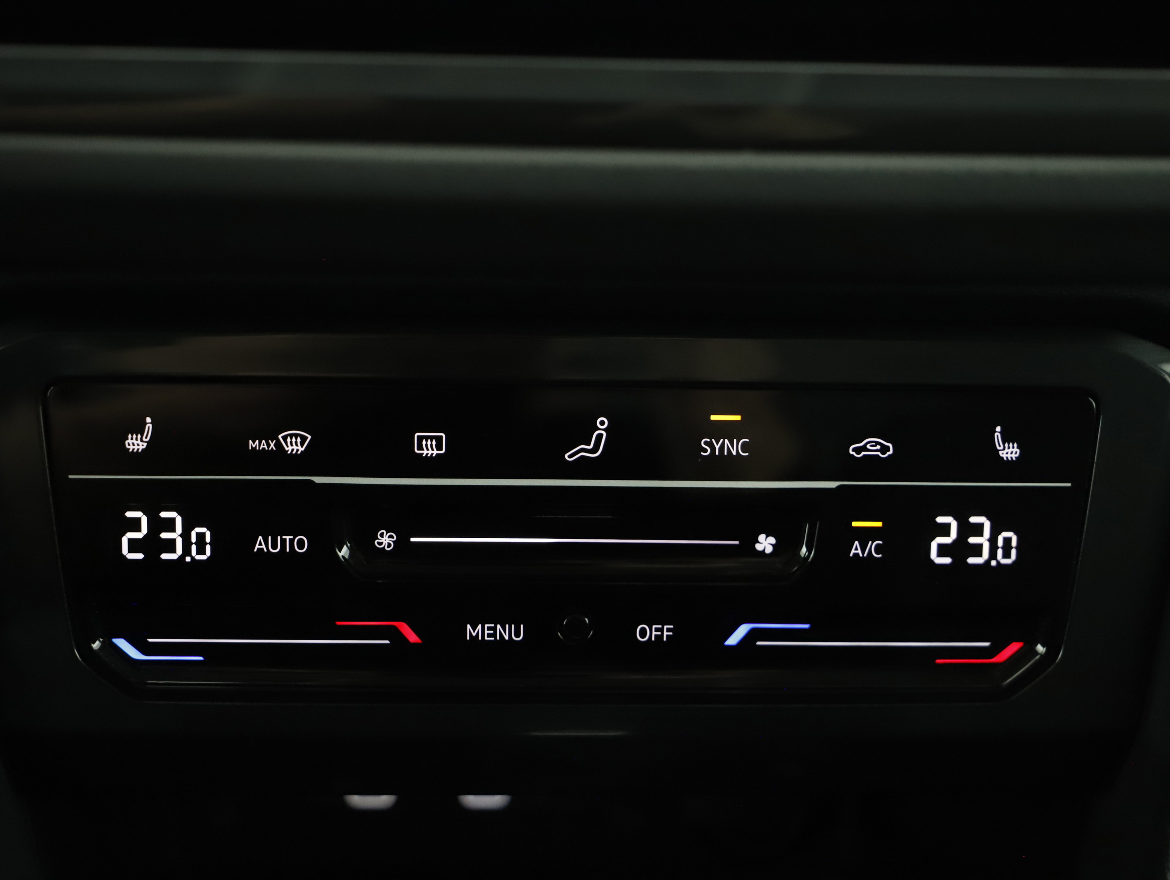 VW Tiguan 2.0 TDI BMT Elegance | Bild 17 von 24