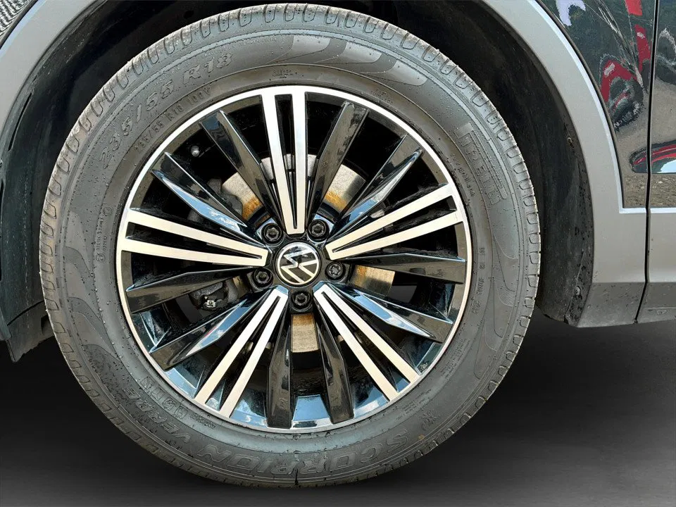 VW Tiguan 2.0 TDI Elegance | Bild 6 von 26
