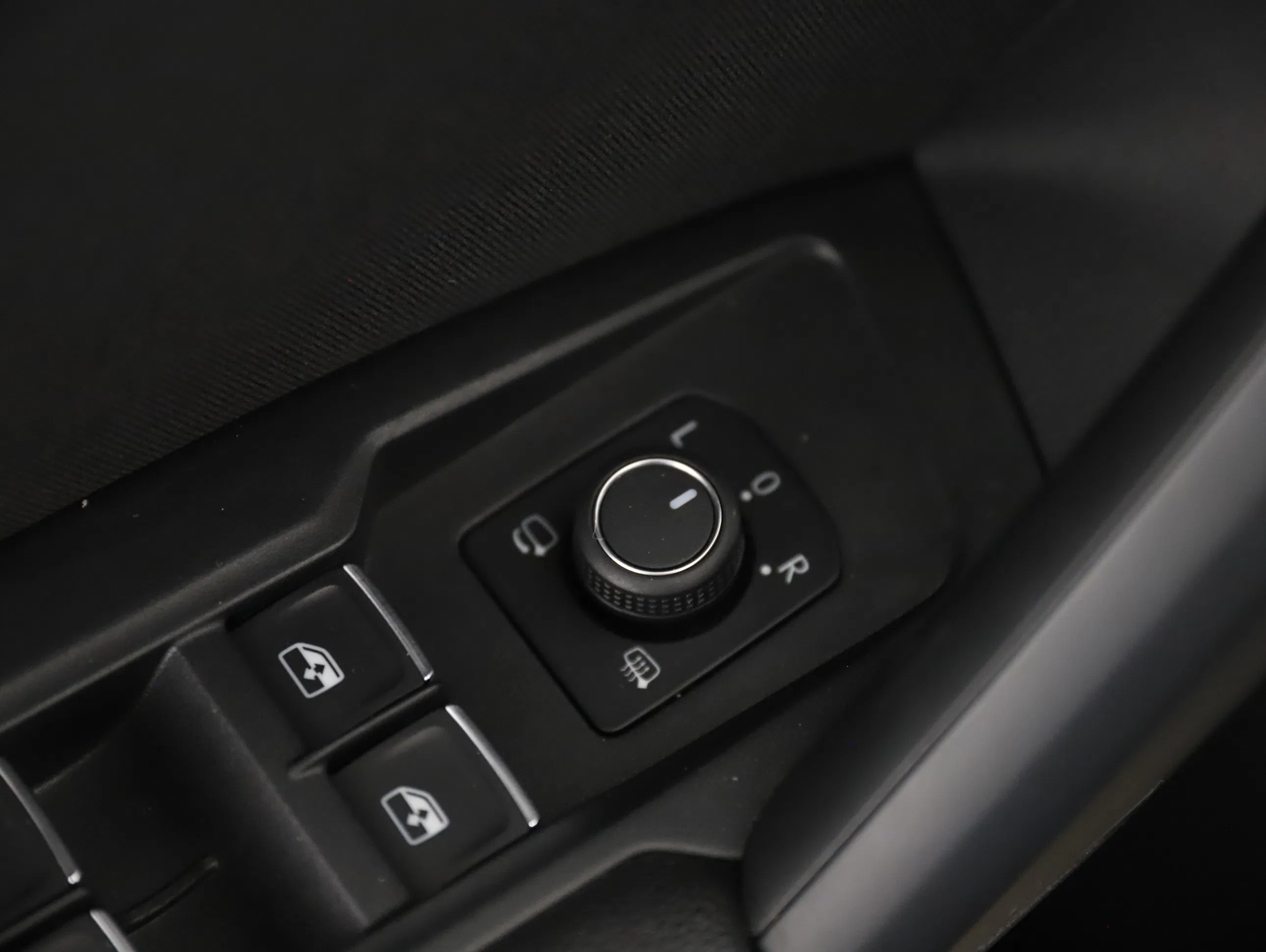 VW Tiguan 2.0 TDI BMT Elegance | Bild 11 von 28