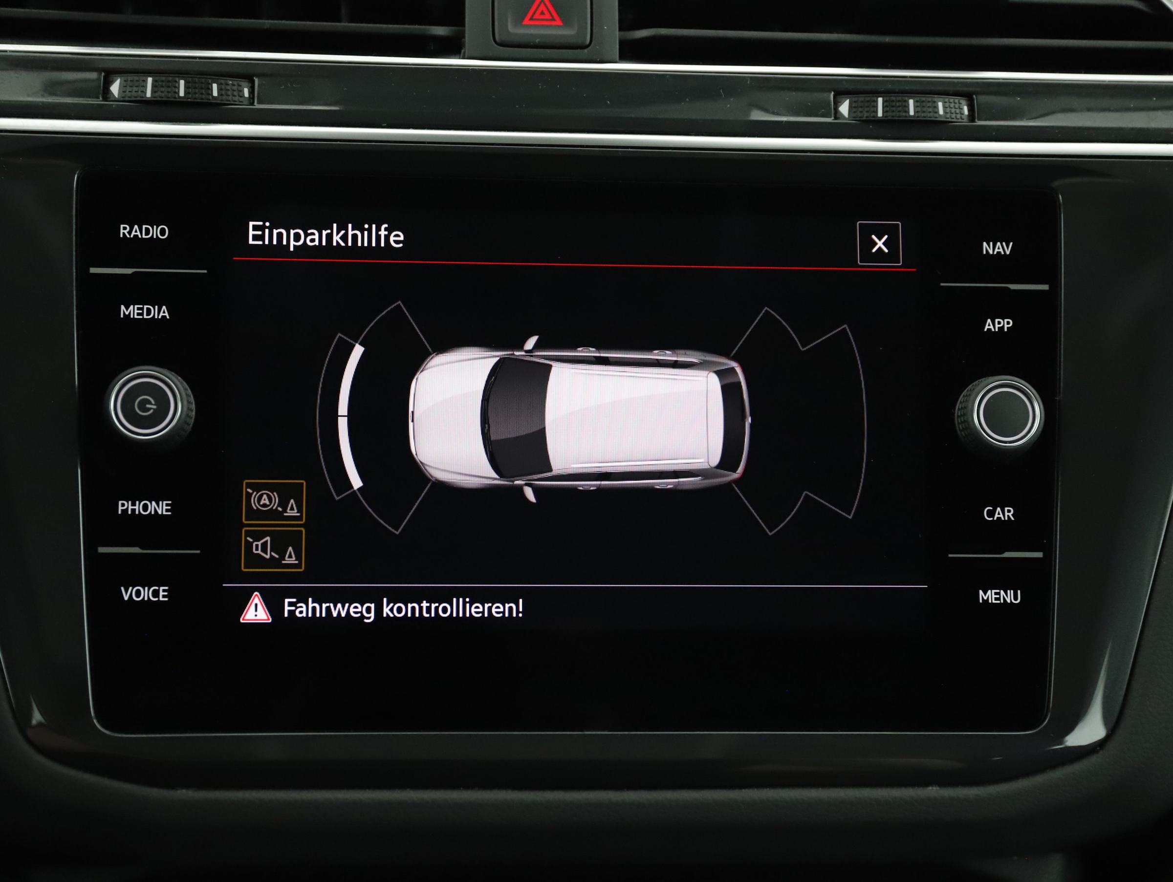 VW Tiguan 2.0 TDI BMT Elegance | Bild 21 von 28