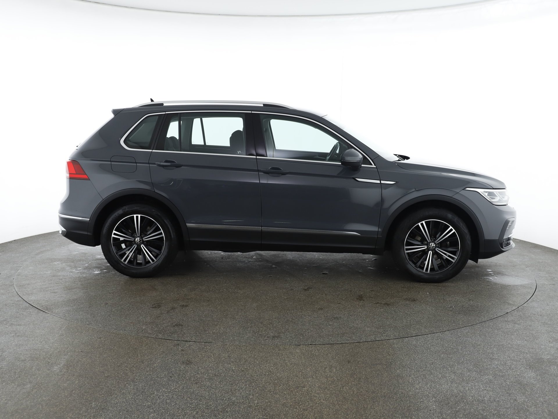 VW Tiguan 2.0 TDI BMT Elegance | Bild 4 von 28