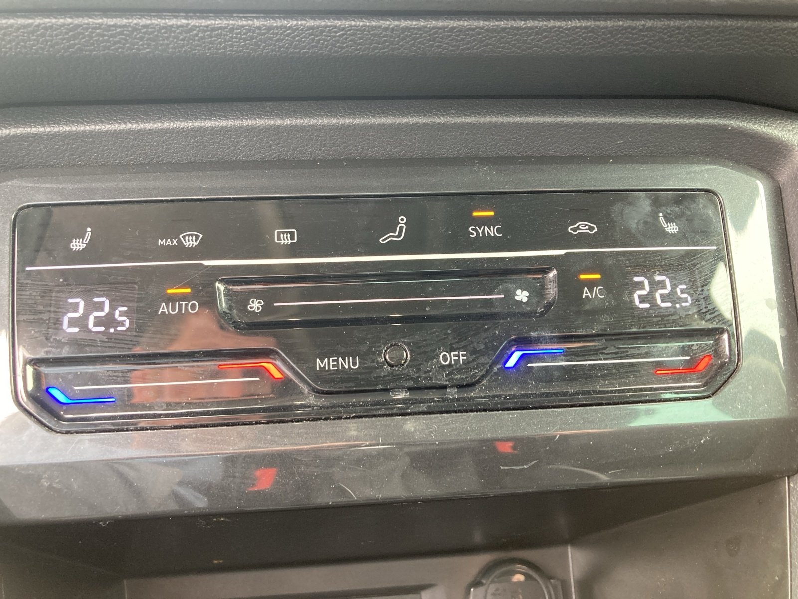 VW Tiguan Life 2.0 TDI | Bild 16 von 20