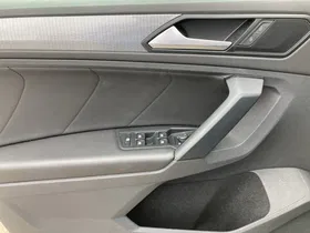 VW Tiguan Life 2.0 TDI | Thumbnail 8 von 20