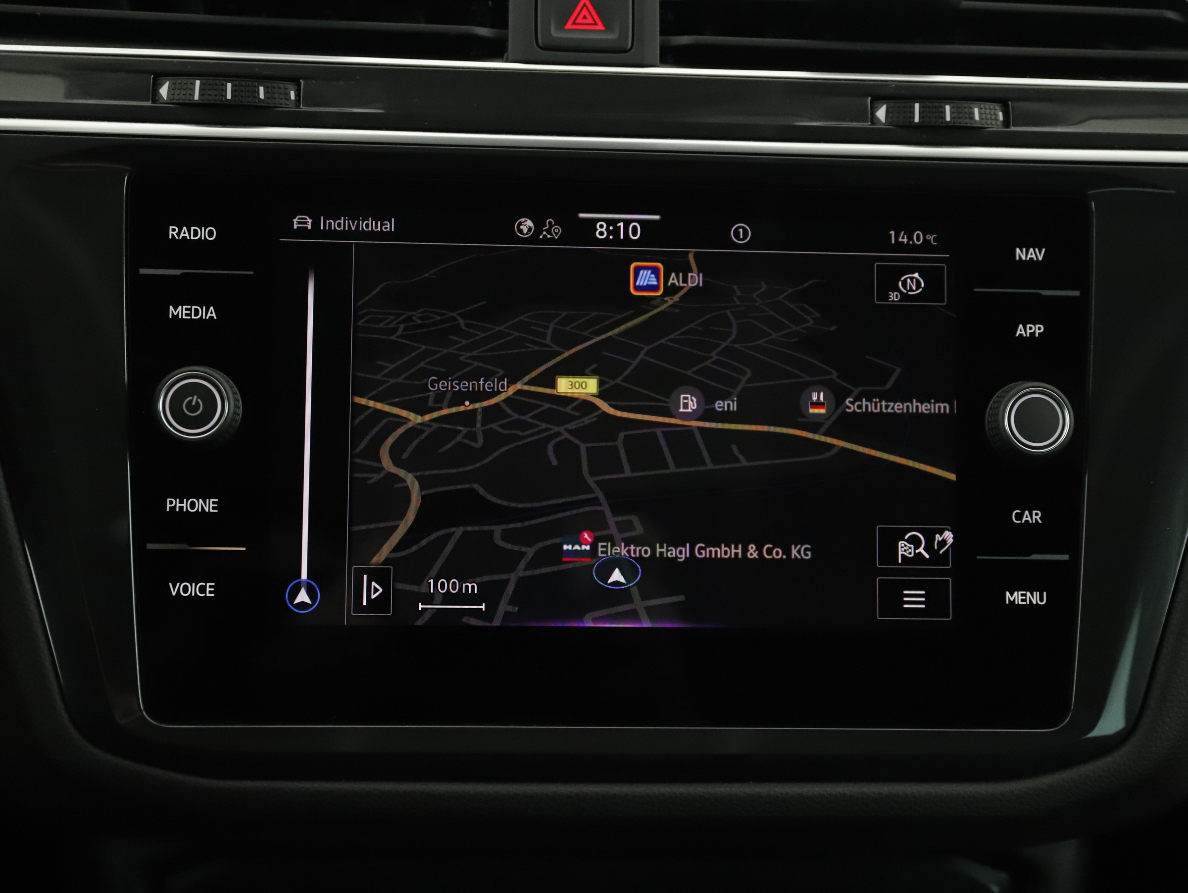 VW Tiguan 2.0 TDI BMT Life | Bild 16 von 24