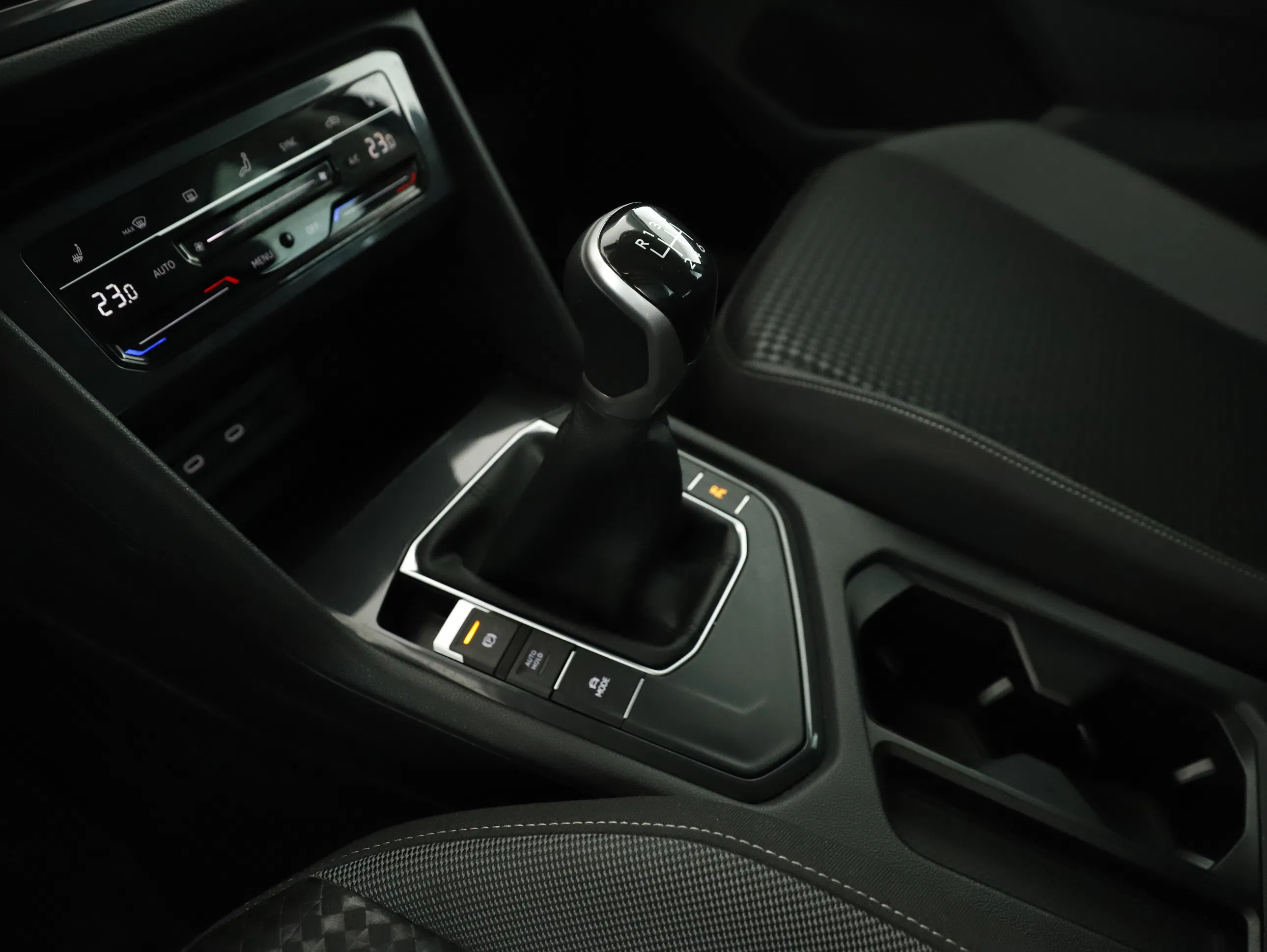 VW Tiguan 2.0 TDI BMT Life | Bild 19 von 24