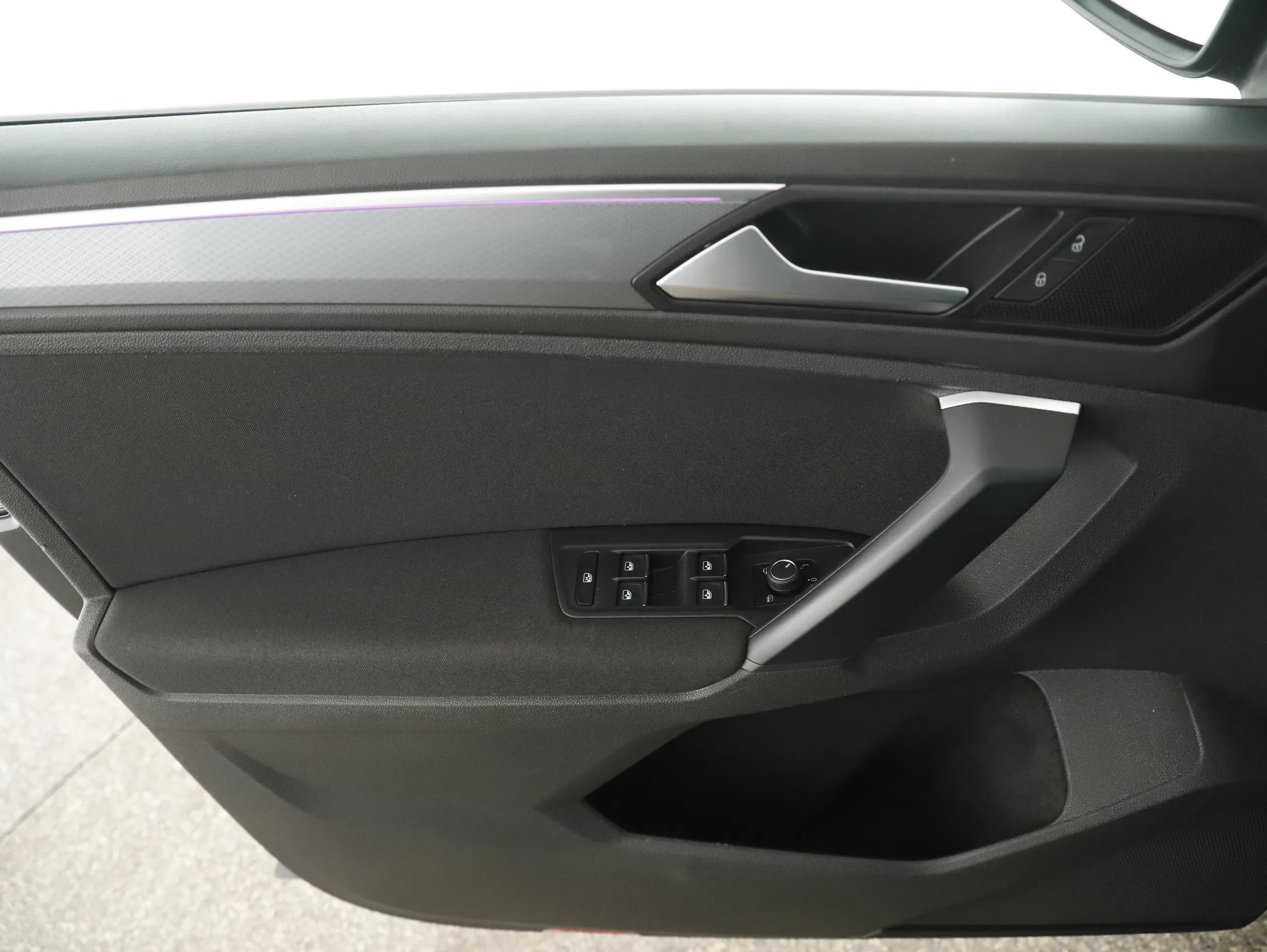 VW Tiguan 2.0 TDI BMT Life | Bild 6 von 24