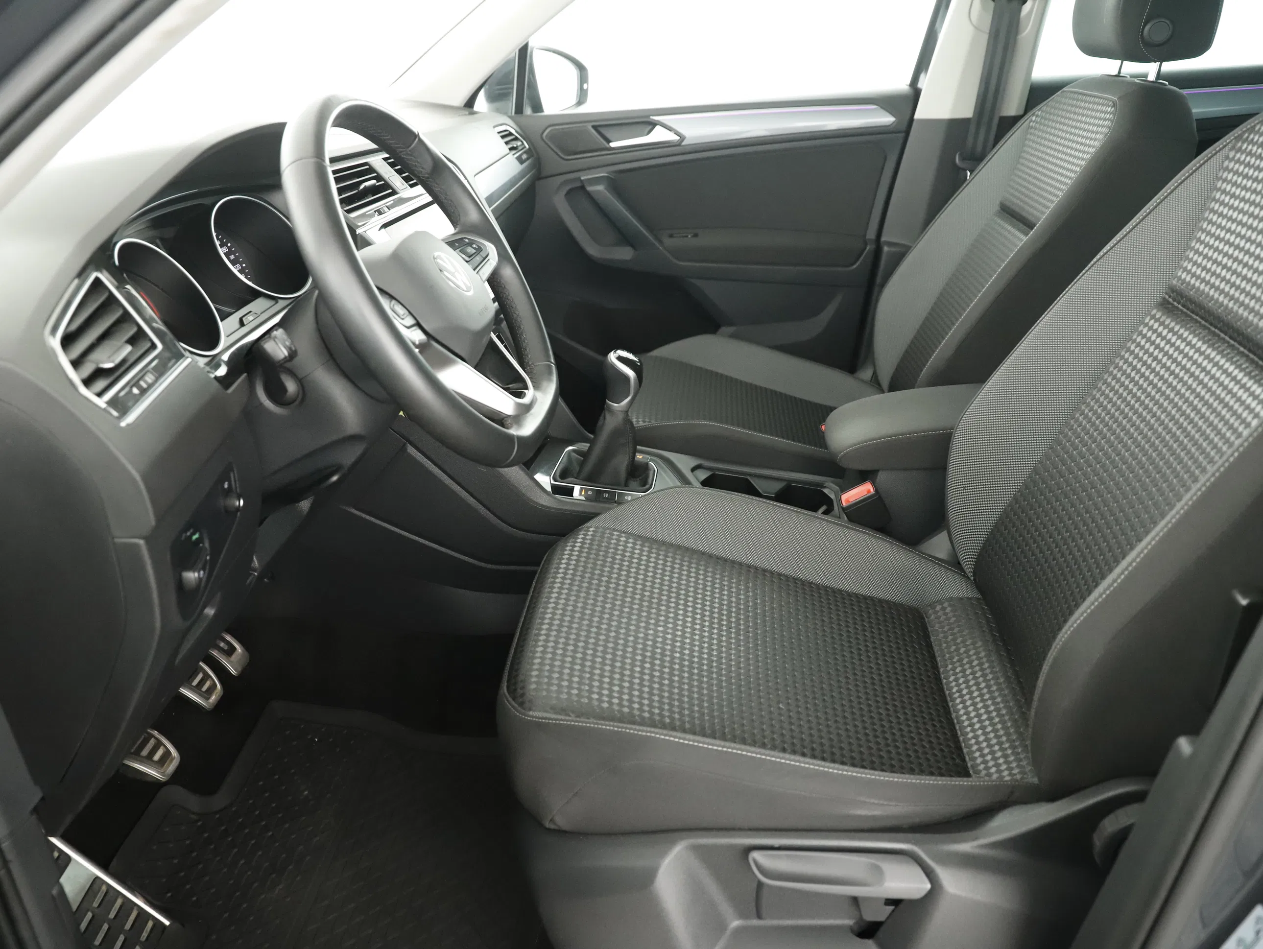 VW Tiguan 2.0 TDI BMT Life | Bild 9 von 24