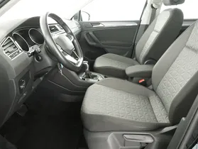 VW Tiguan Life TDI 4MOTION DSG | Thumbnail 14 von 29