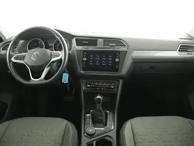 VW Tiguan Life TDI 4MOTION DSG | Thumbnail 15 von 29