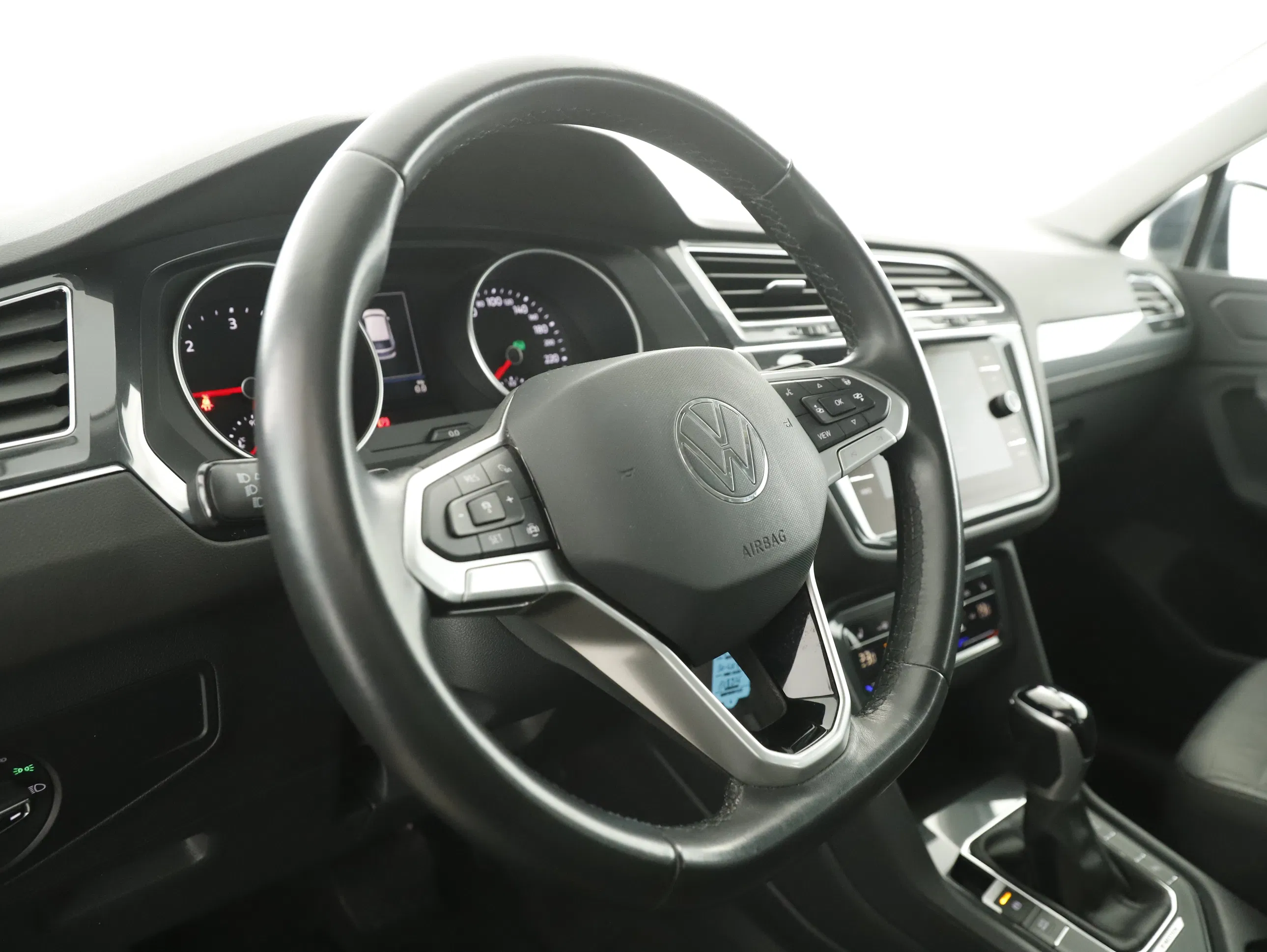 VW Tiguan Life TDI 4MOTION DSG | Bild 17 von 29