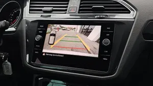 VW Tiguan 2.0 TDI BMT Life | Thumbnail 15 von 21