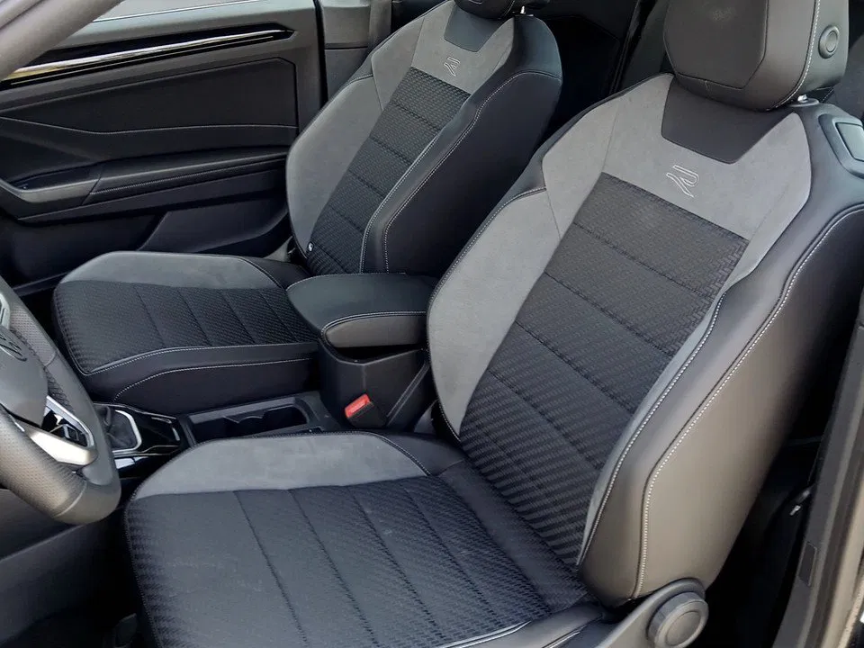 VW T-Roc Cabriolet 1.5 TSI R-Line | Bild 10 von 20
