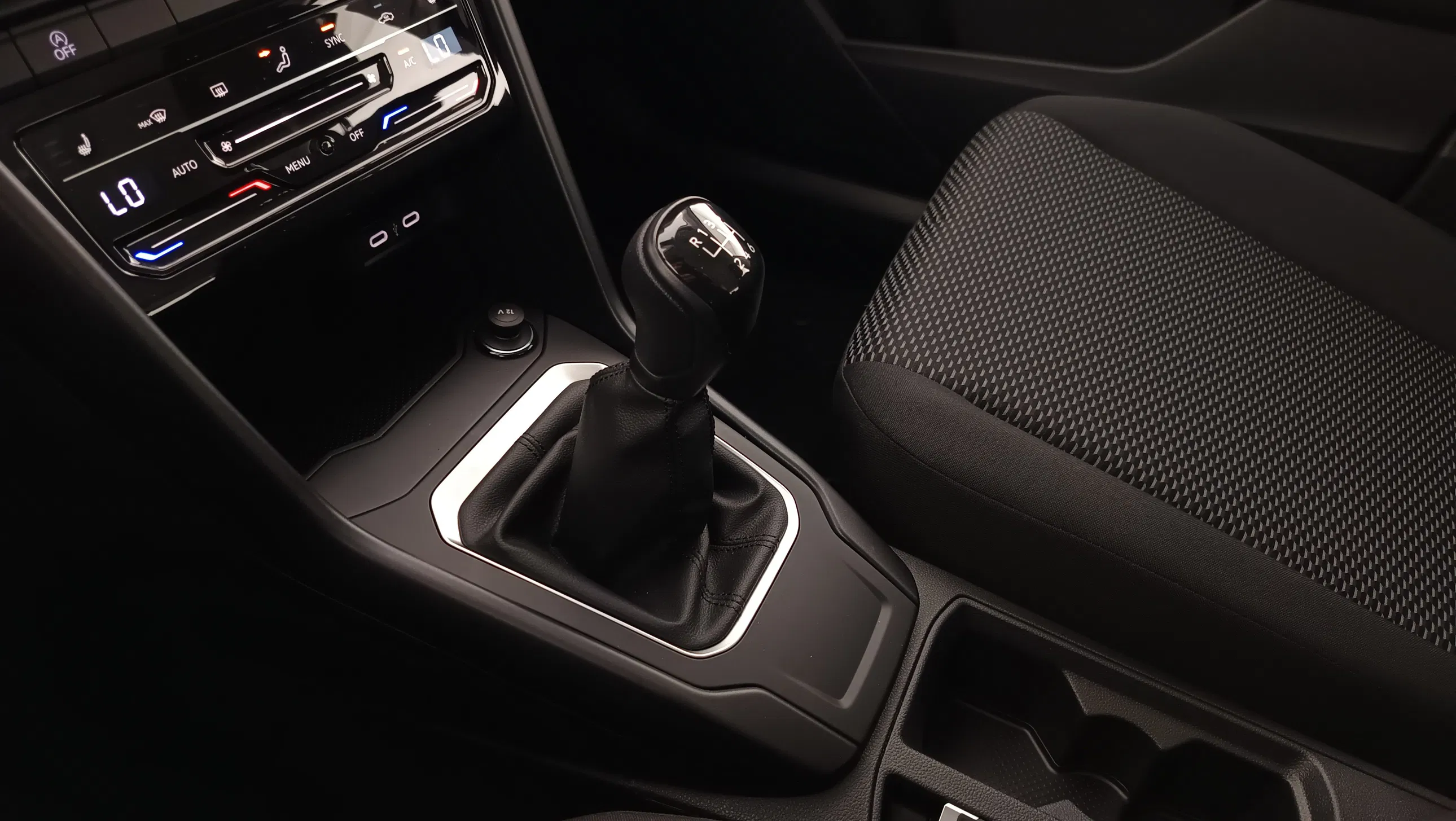 VW T-Roc 1.0 TSI 4Me | Bild 13 von 23