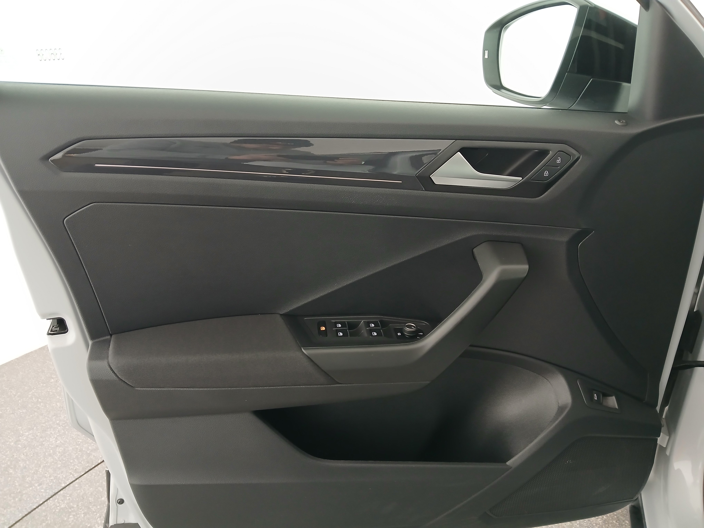 VW T-Roc 1.5 TSI ACT Sport | Bild 11 von 31