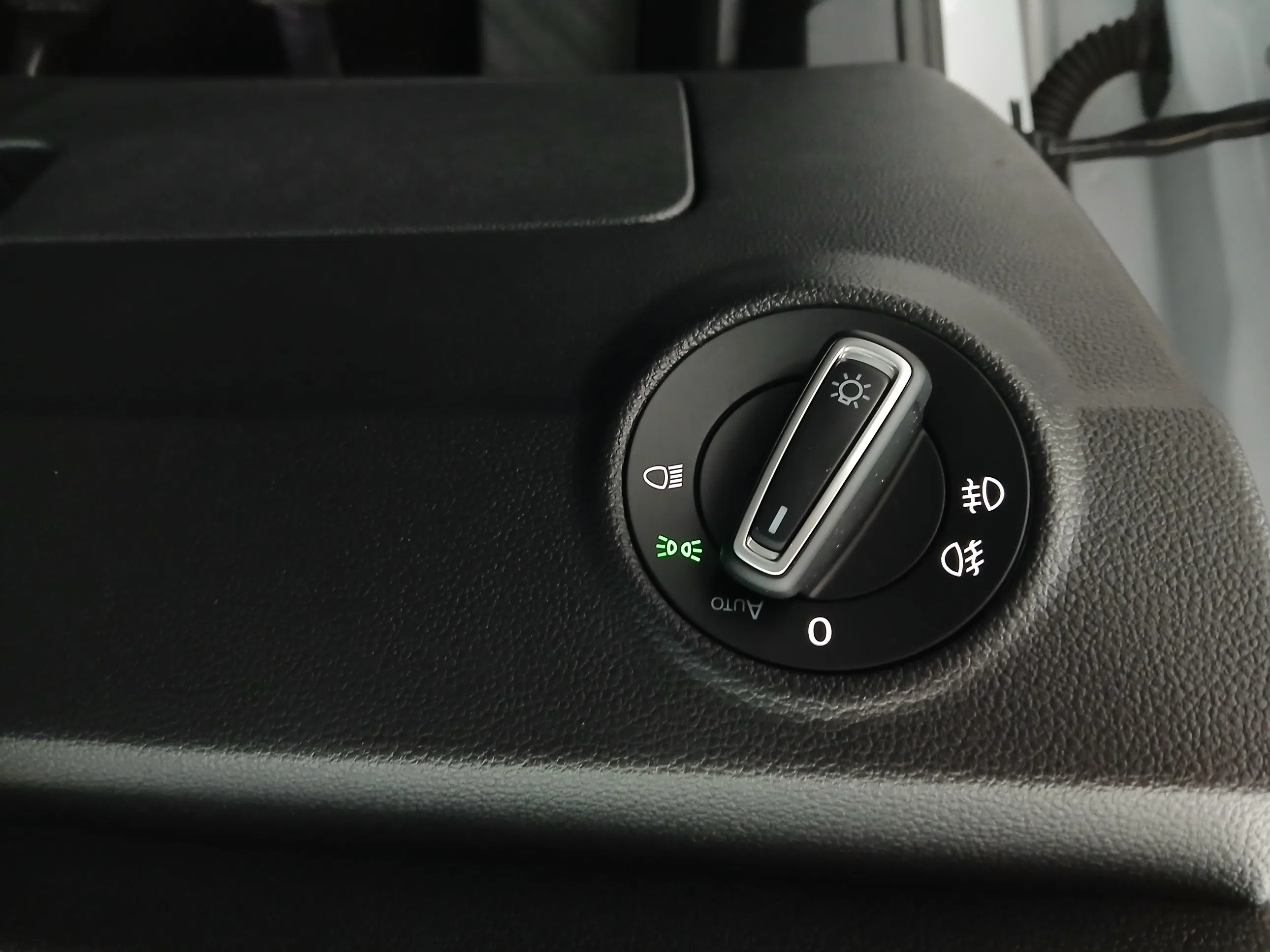 VW T-Roc 1.5 TSI ACT Sport | Bild 13 von 31