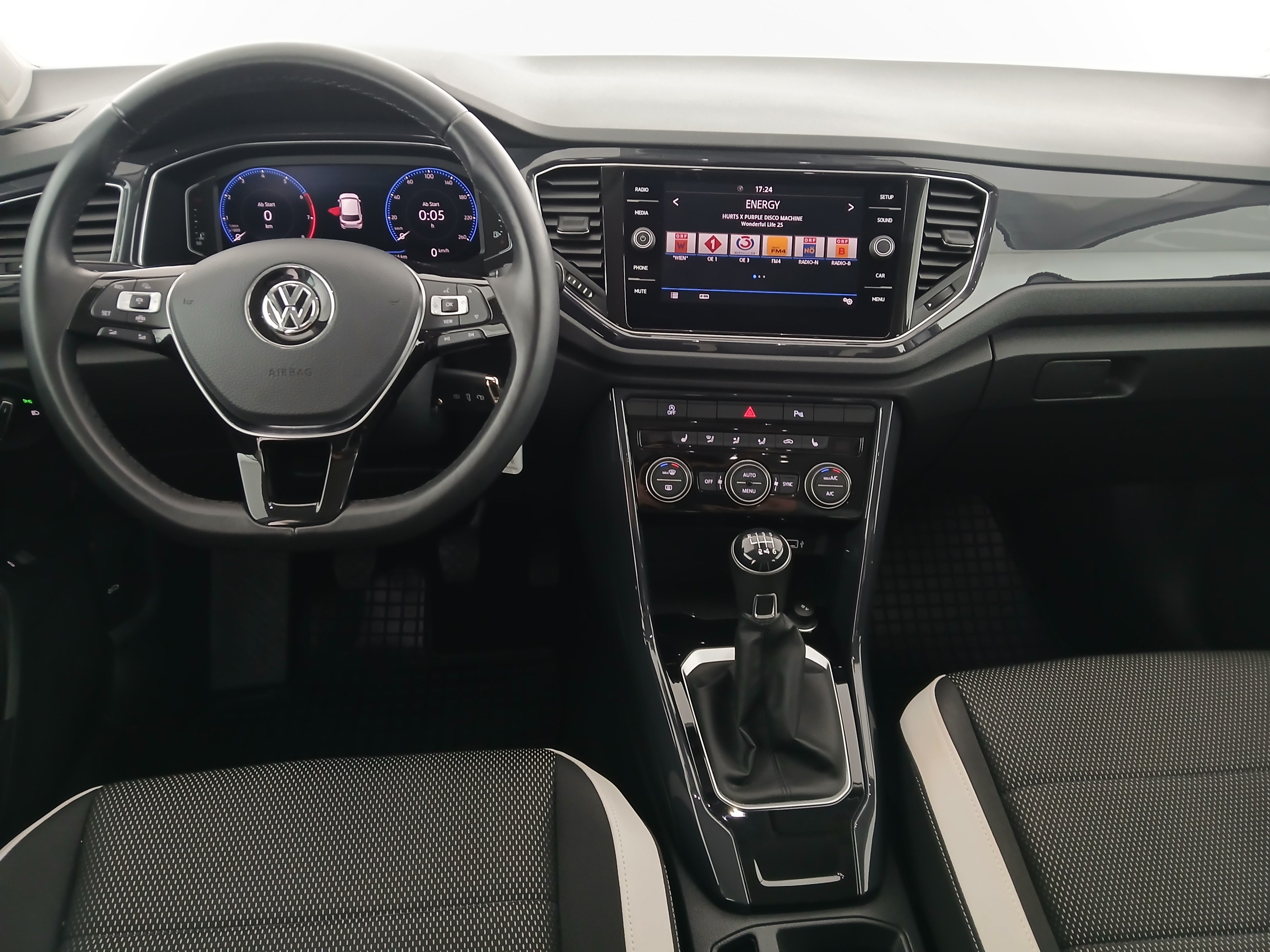 VW T-Roc 1.5 TSI ACT Sport | Bild 15 von 31