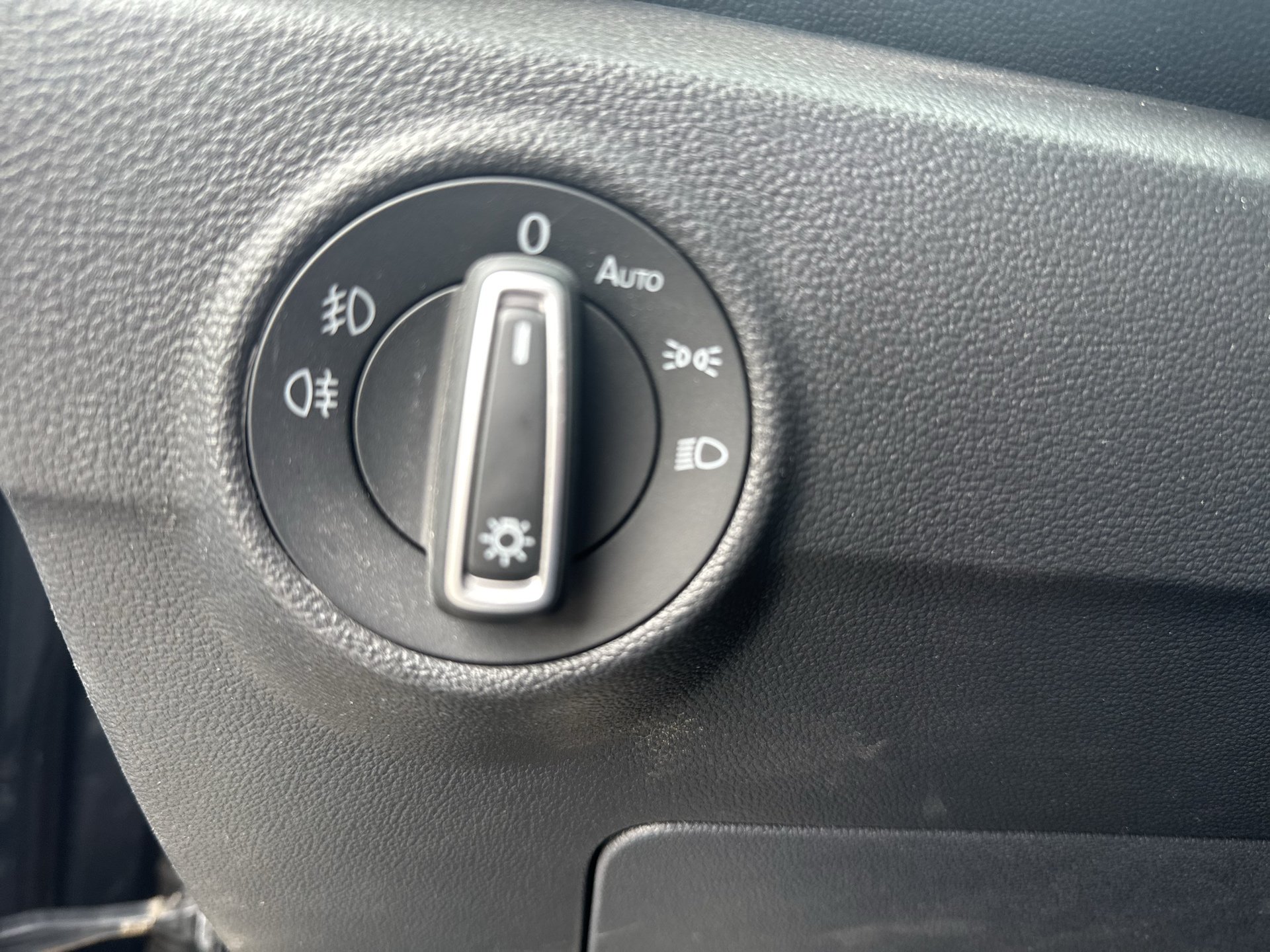 VW T-Roc 1.5 TSI ACT Sport | Bild 12 von 19