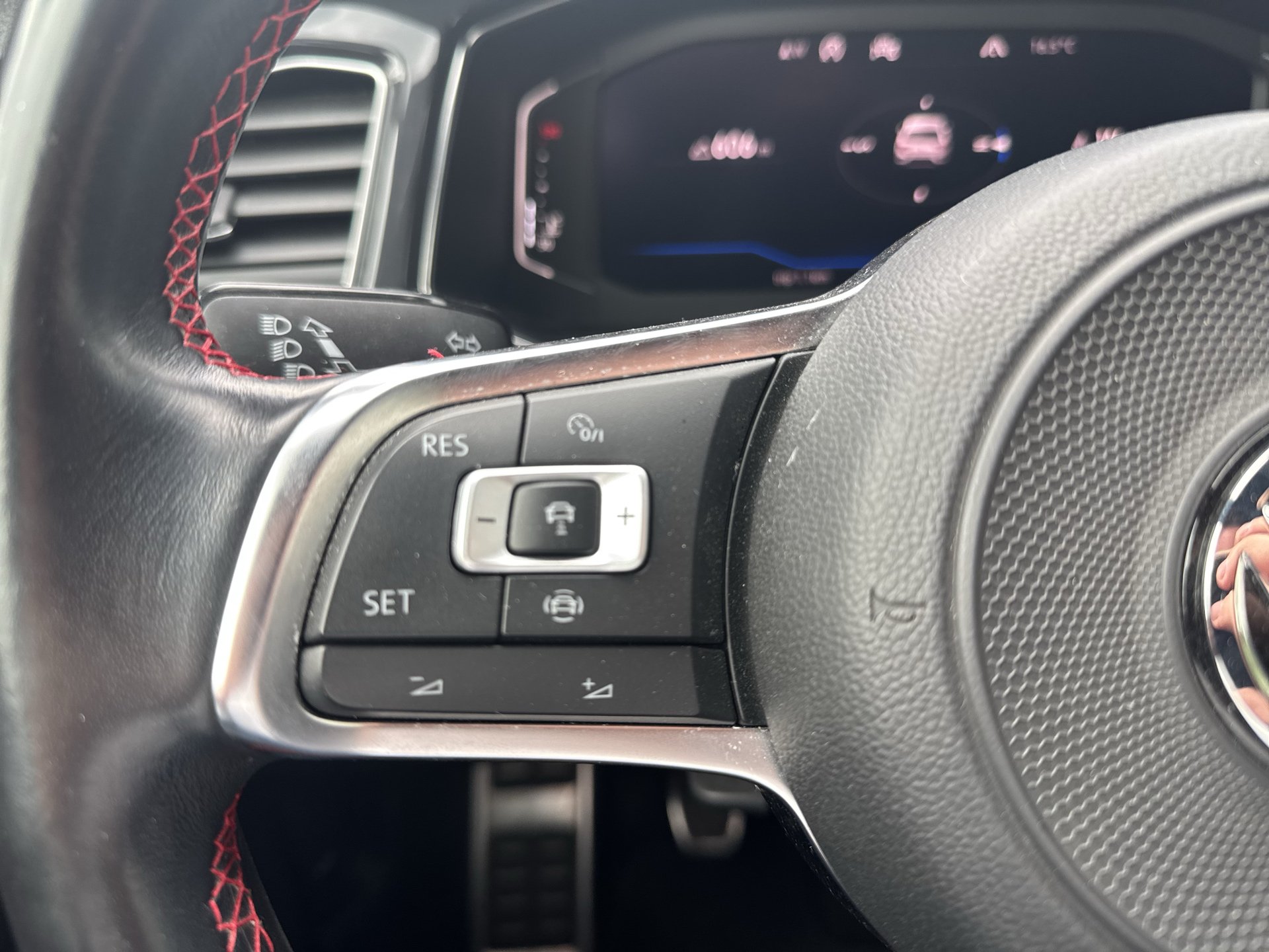 VW T-Roc 1.5 TSI ACT Sport | Bild 15 von 19