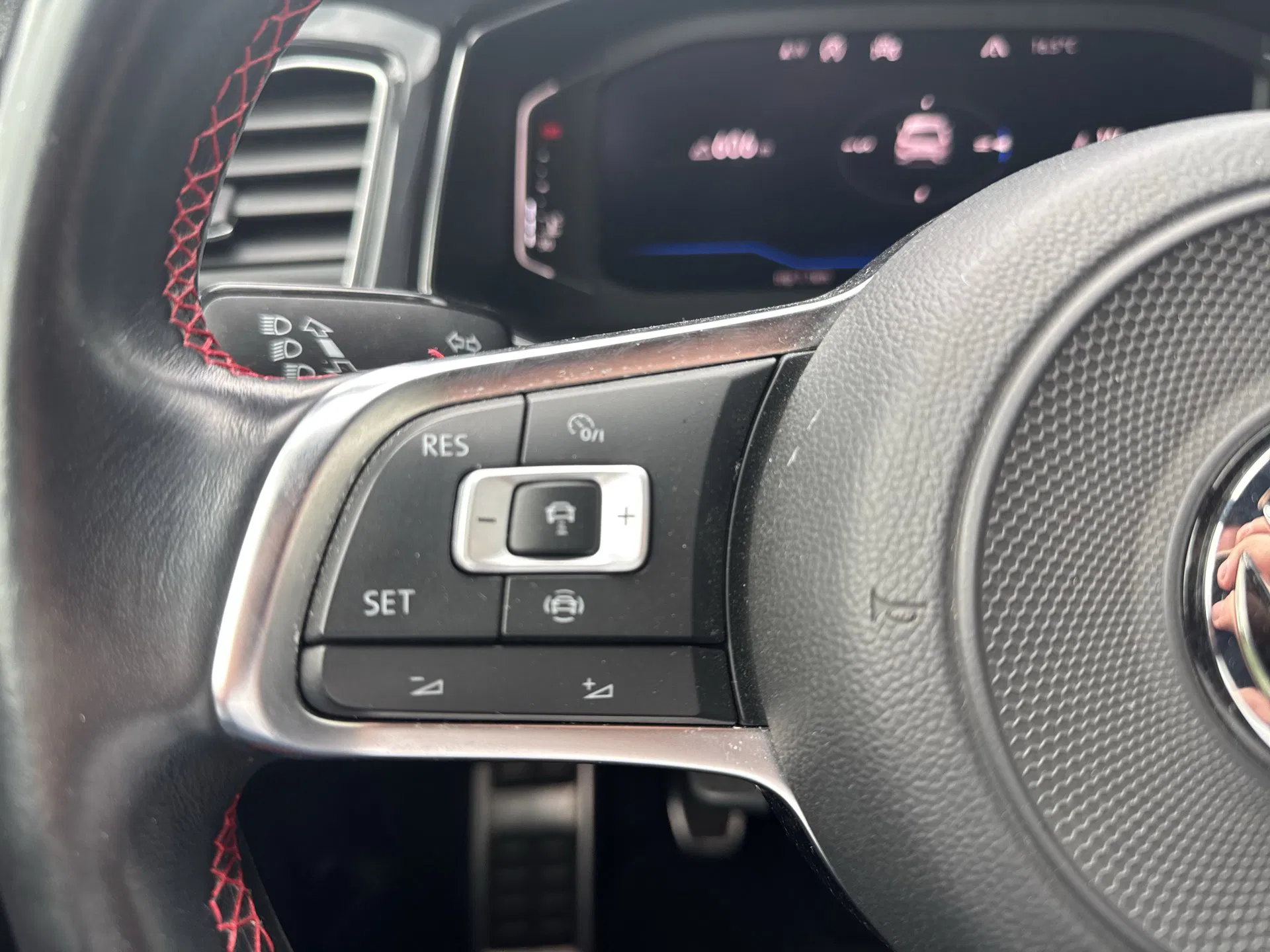 VW T-Roc 1.5 TSI ACT Sport | Bild 15 von 19