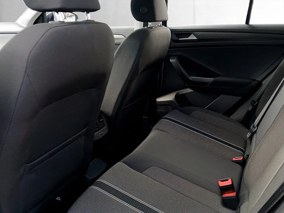 VW T-Roc 1.0 TSI Design | Bild 17 von 21